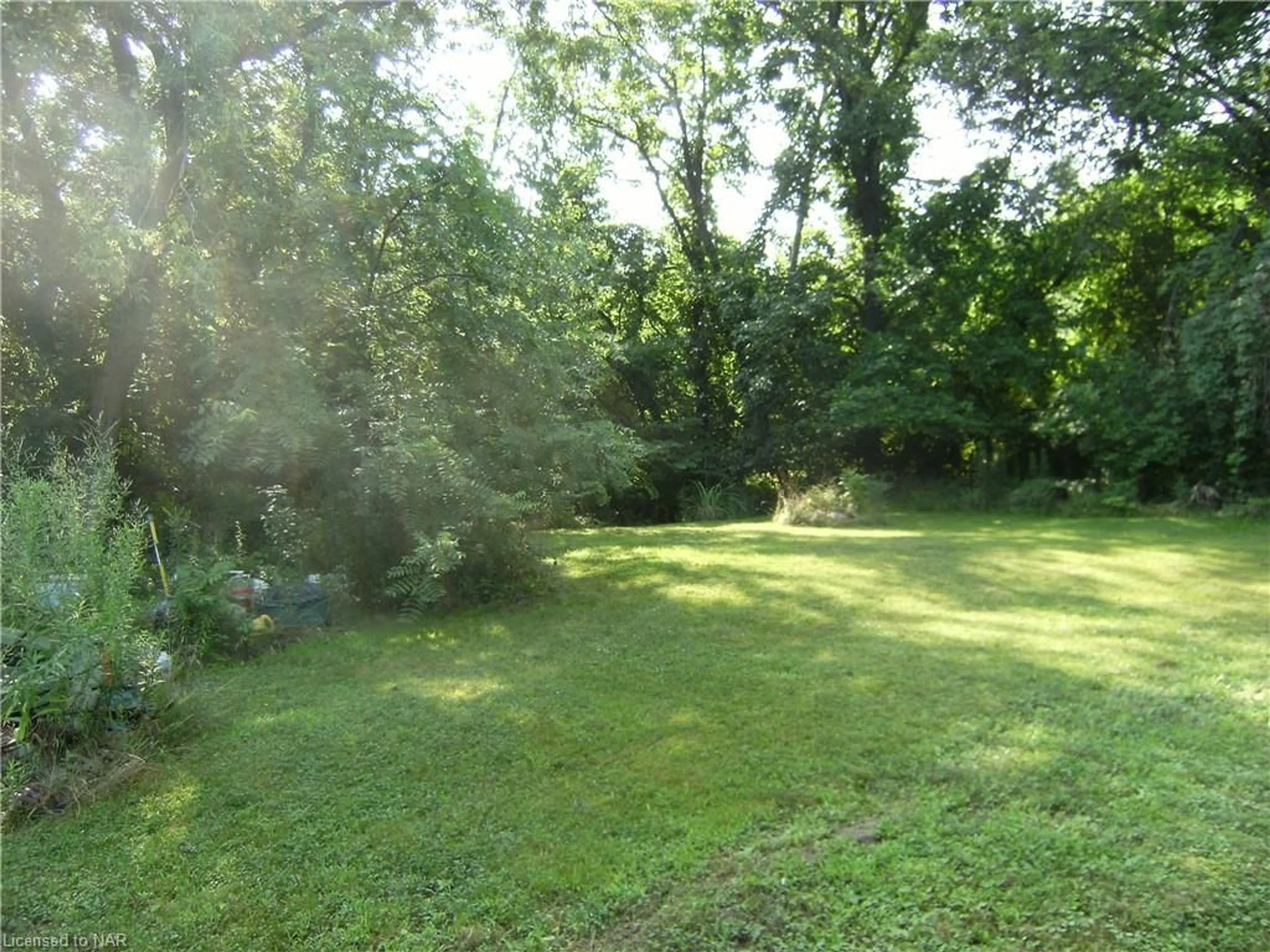 Fenced yard for 1861 York Rd, Niagara-on-the-Lake Ontario L0S 1J0