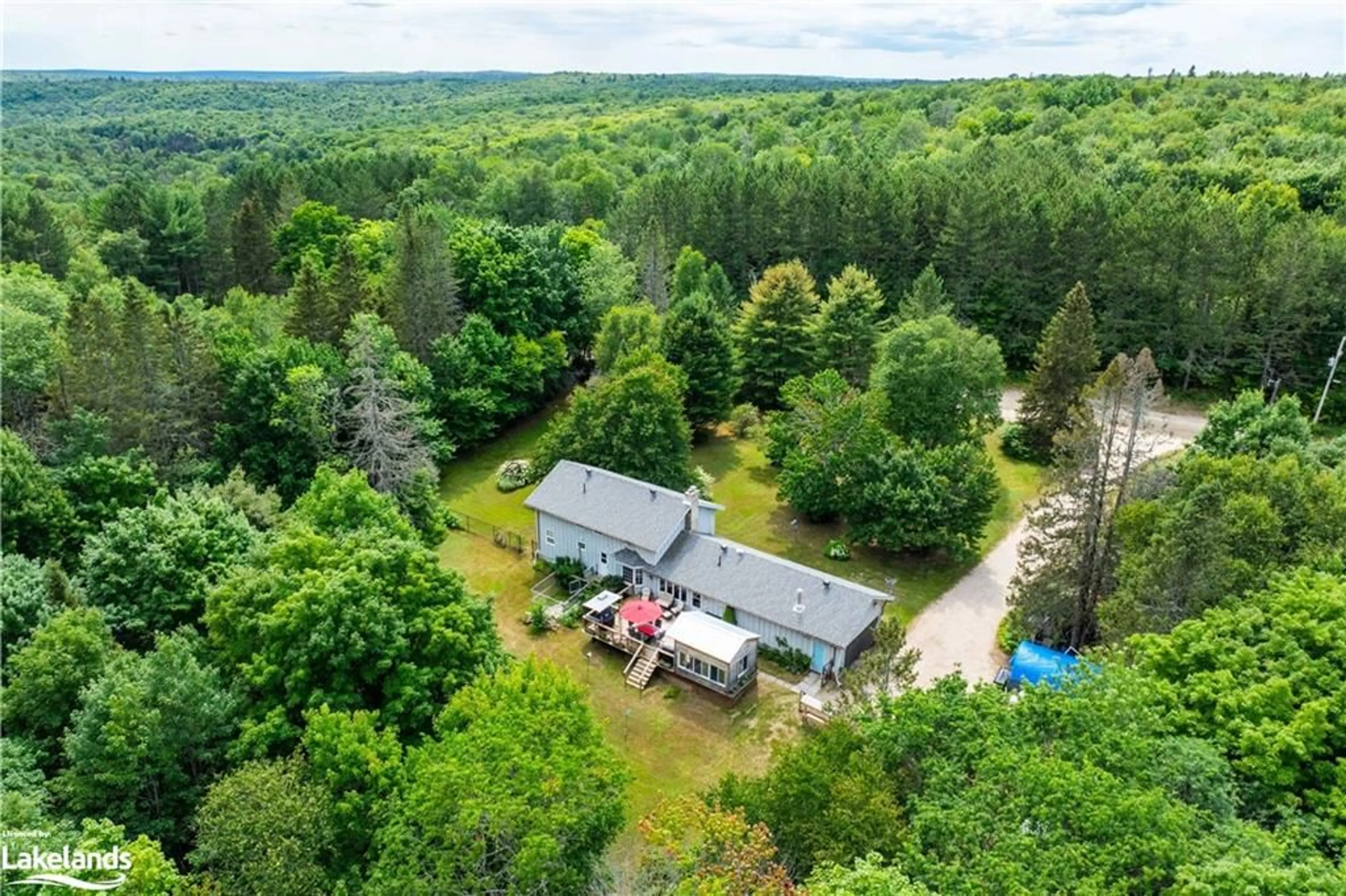 Cottage for 269 Old Muskoka Rd S, South River Ontario P0A 1H0