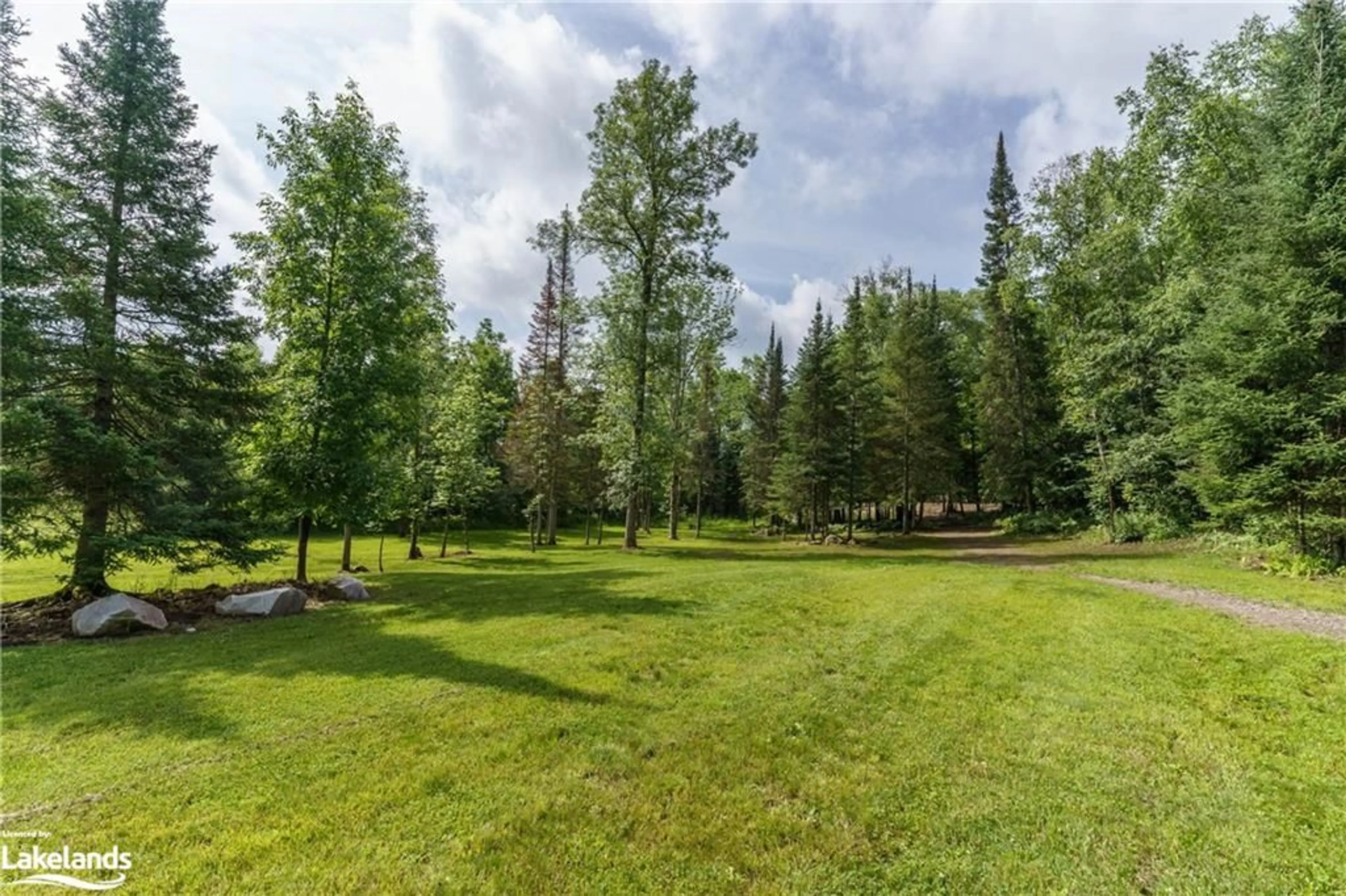 Patio, the fenced backyard for 0 Highway 520, Magnetewan Ontario P0A 1P0