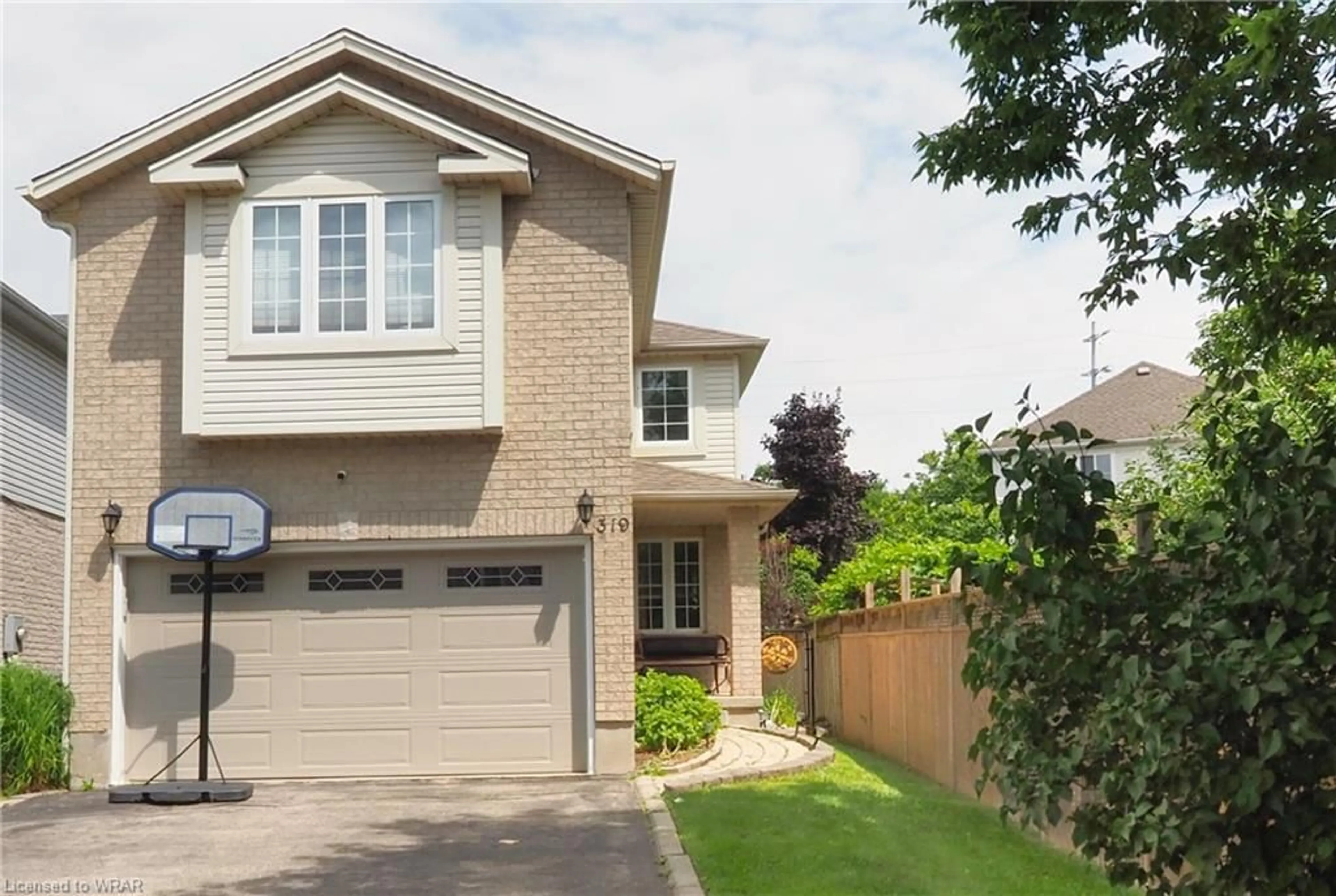 A pic from exterior of the house or condo for 319 Havendale Cres, Waterloo Ontario N2T 2T2