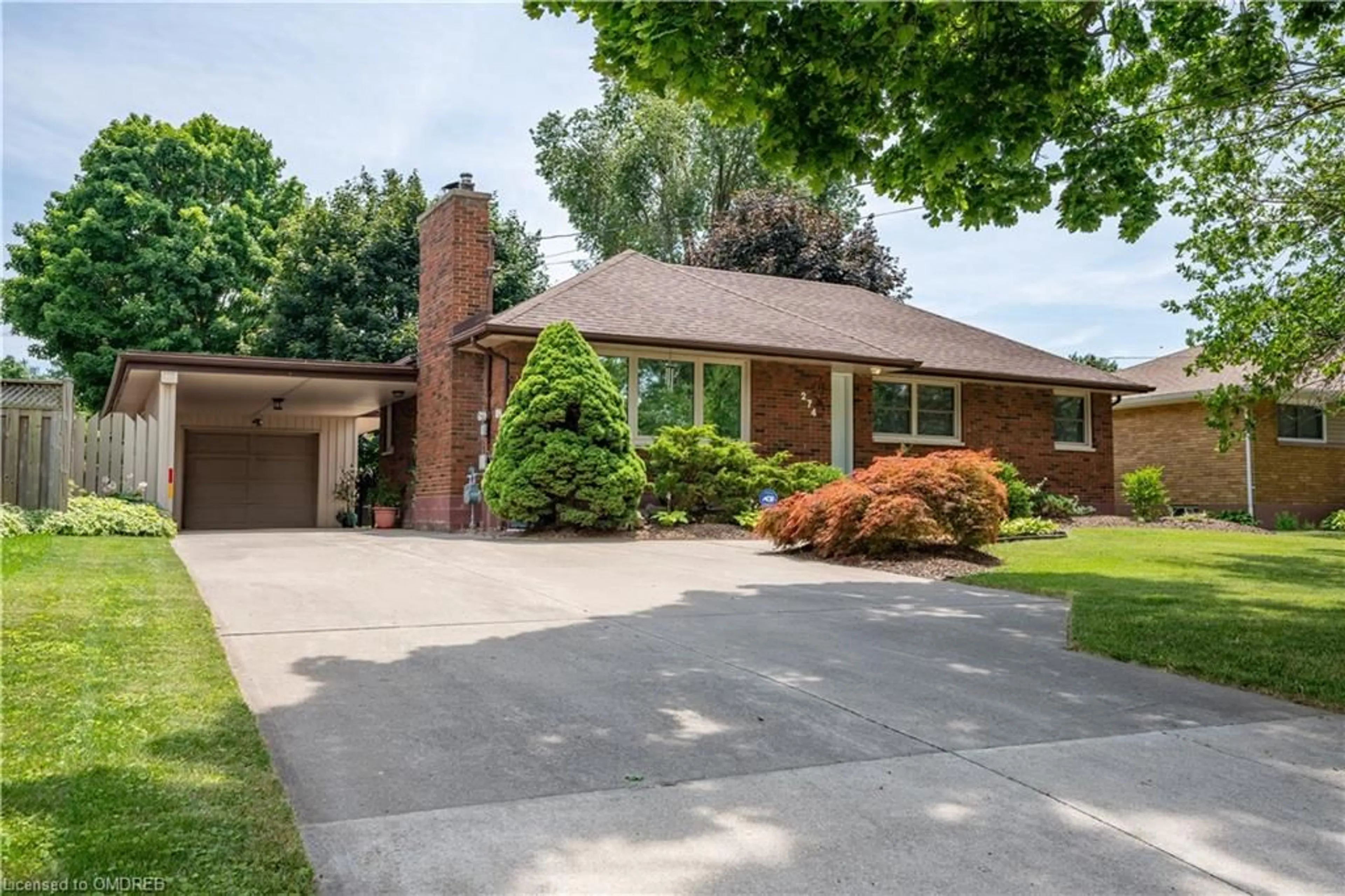 Frontside or backside of a home for 274 Tweedsmuir Ave, Chatham-Kent Ontario N7M 4A4