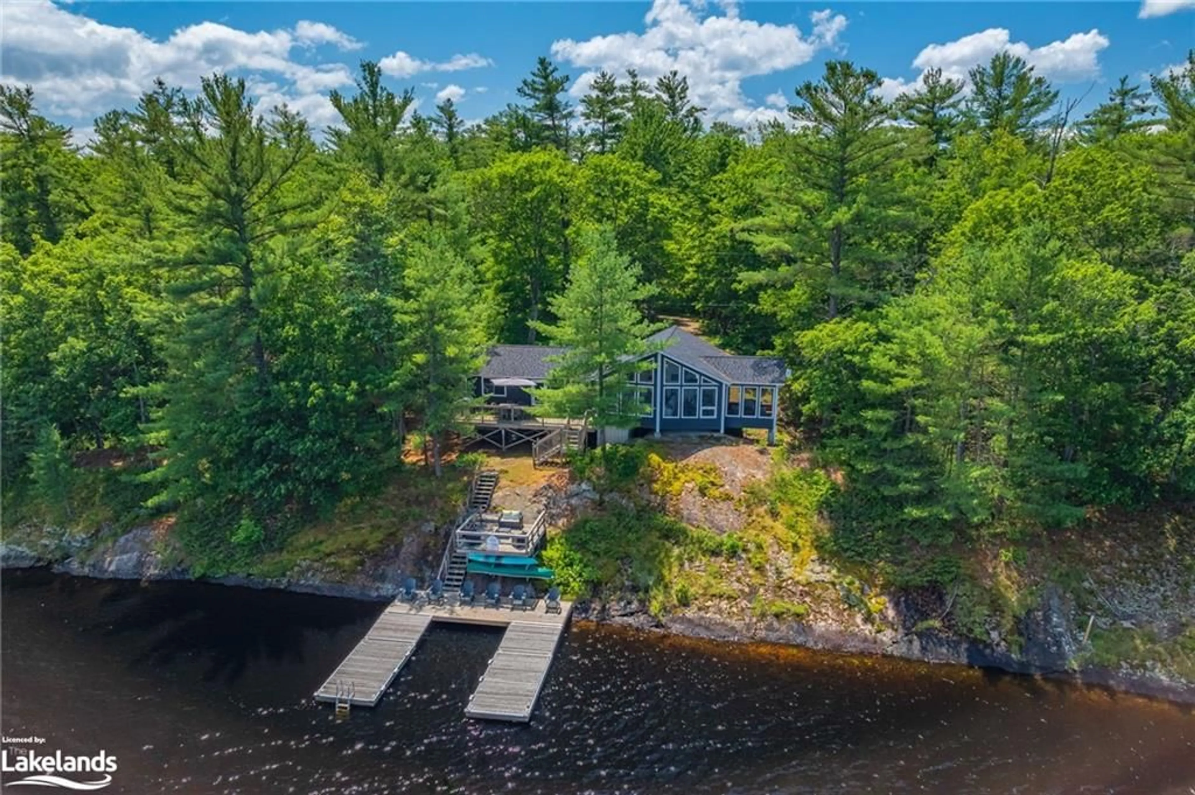 Cottage for 1265 Woodland Dr, Gravenhurst Ontario P1P 1R2