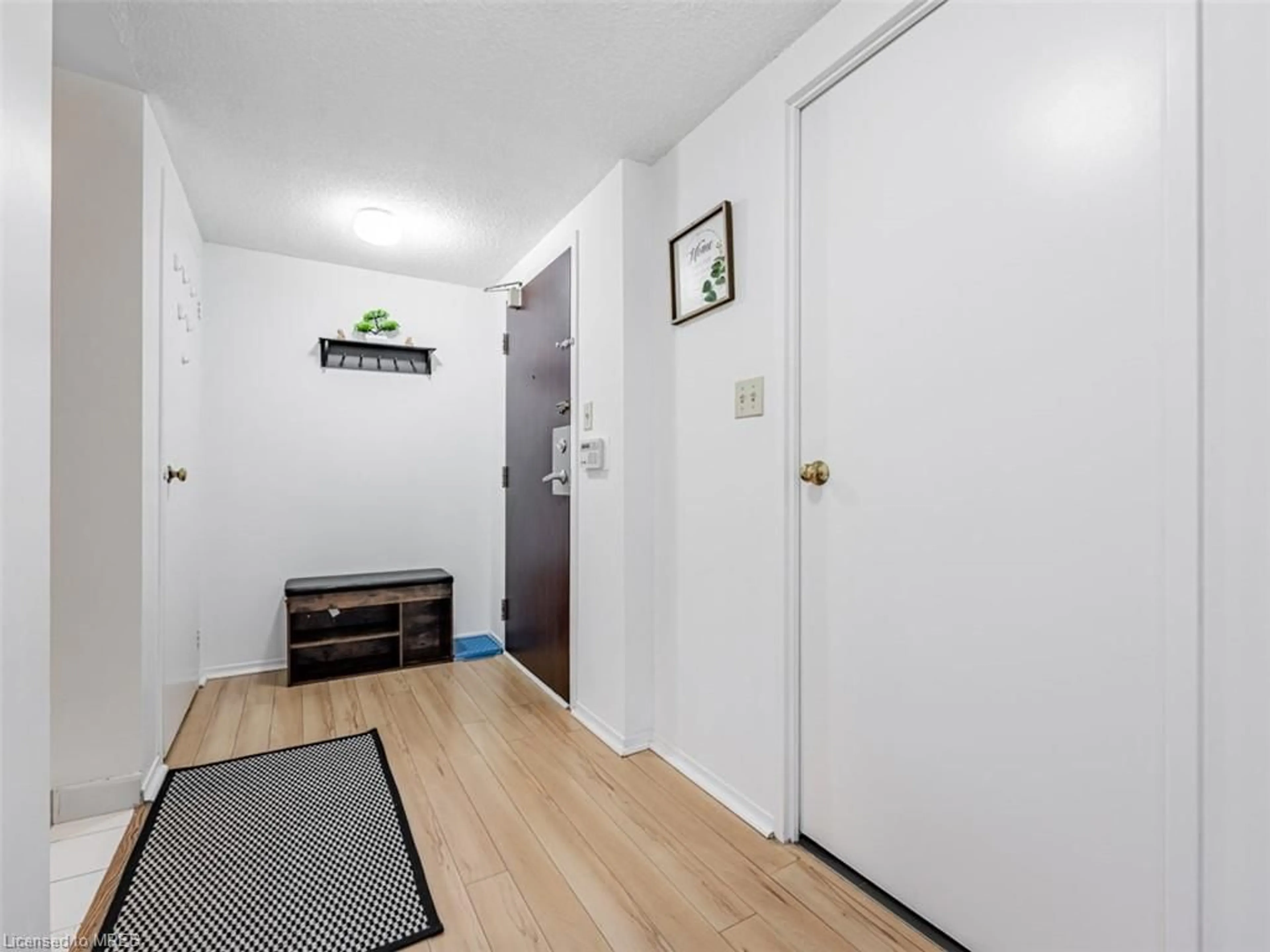 Indoor entryway for 5785 Yonge St #U #907, Toronto Ontario M2M 4J2