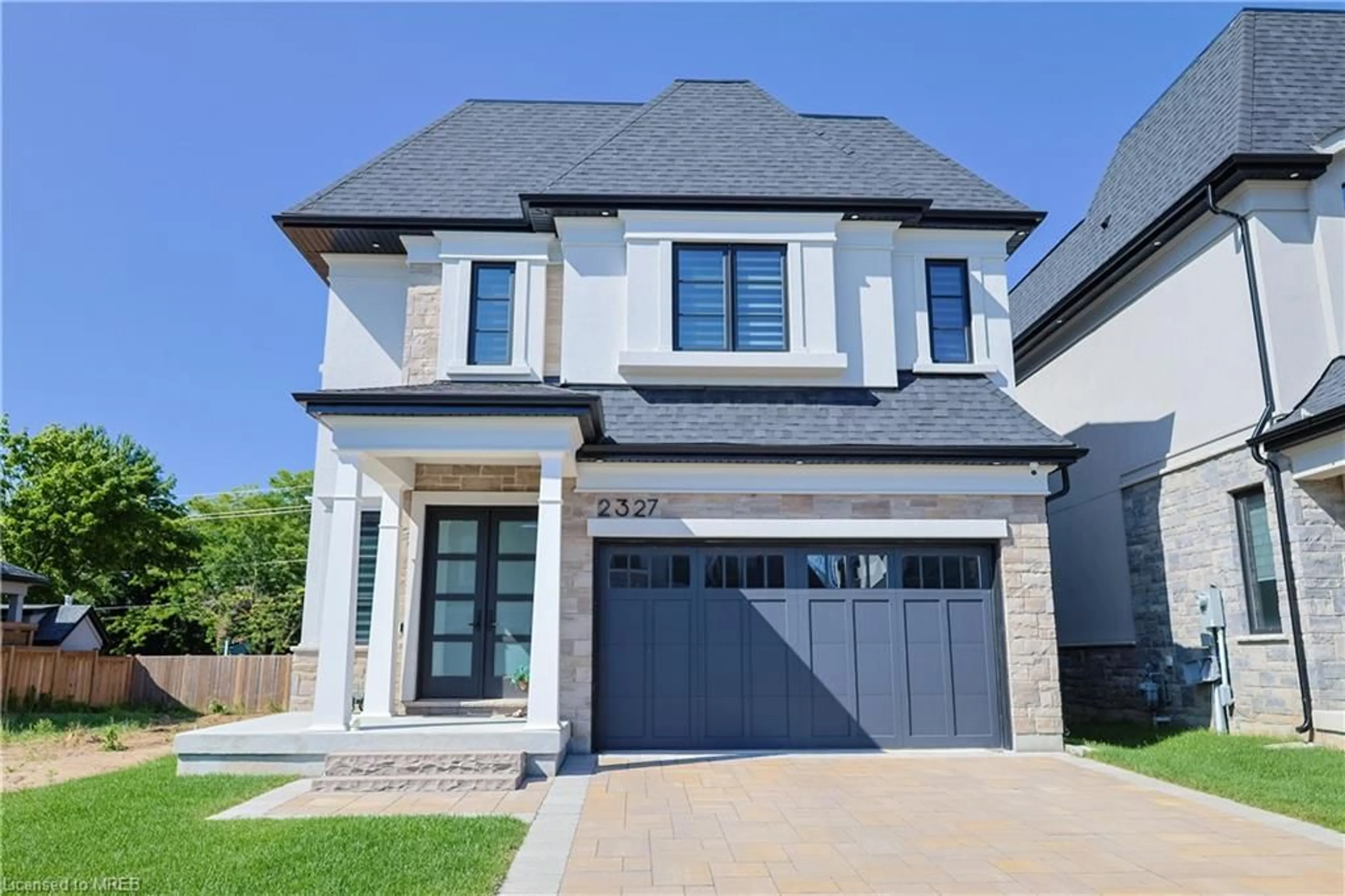 Home with brick exterior material for 2327 Valentina Cres, Niagara Falls Ontario L2J 0G1