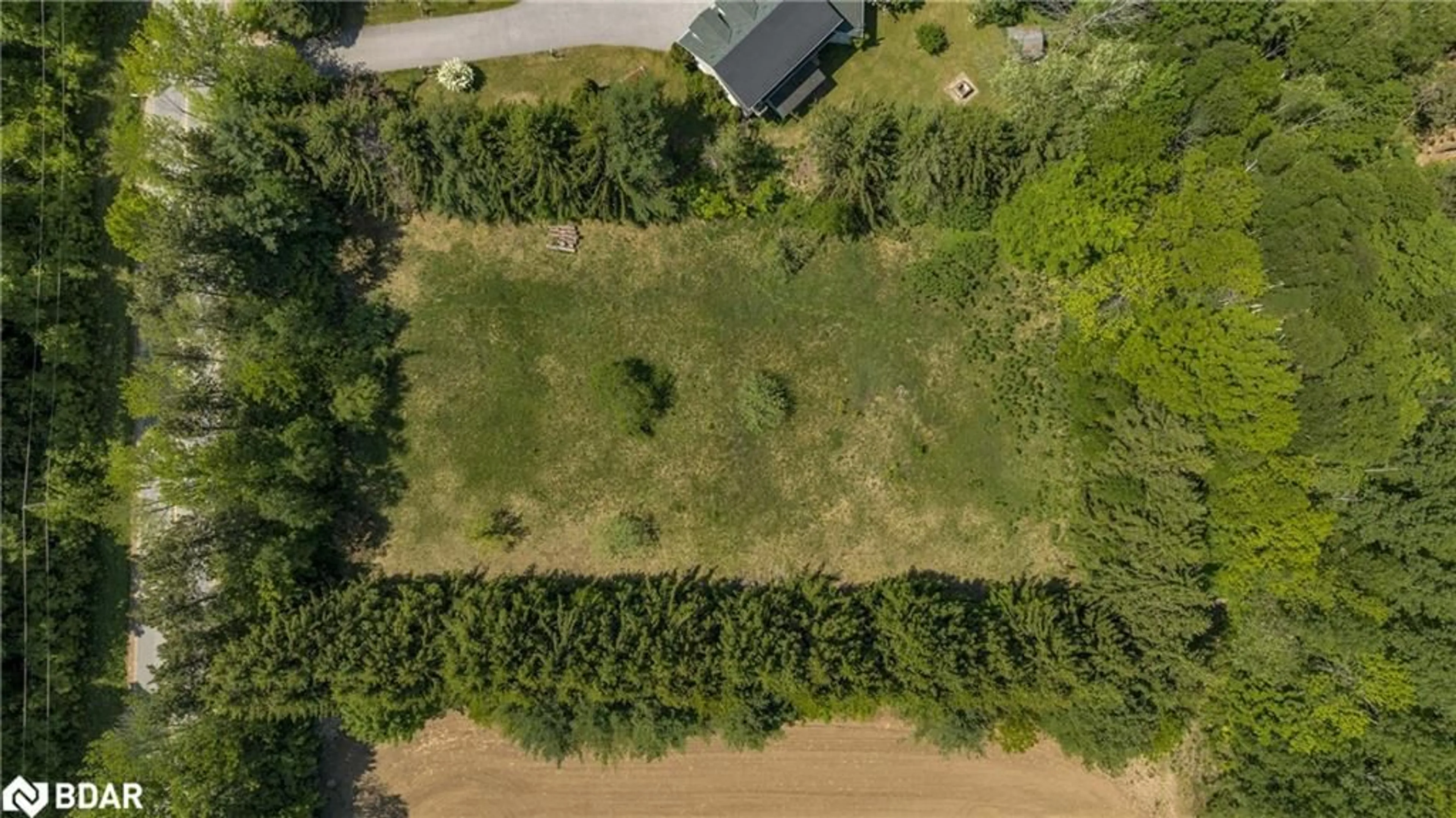 Fenced yard for PART 3 - 712 Mt St Louis Rd, Oro-Medonte Ontario L0L 1V0