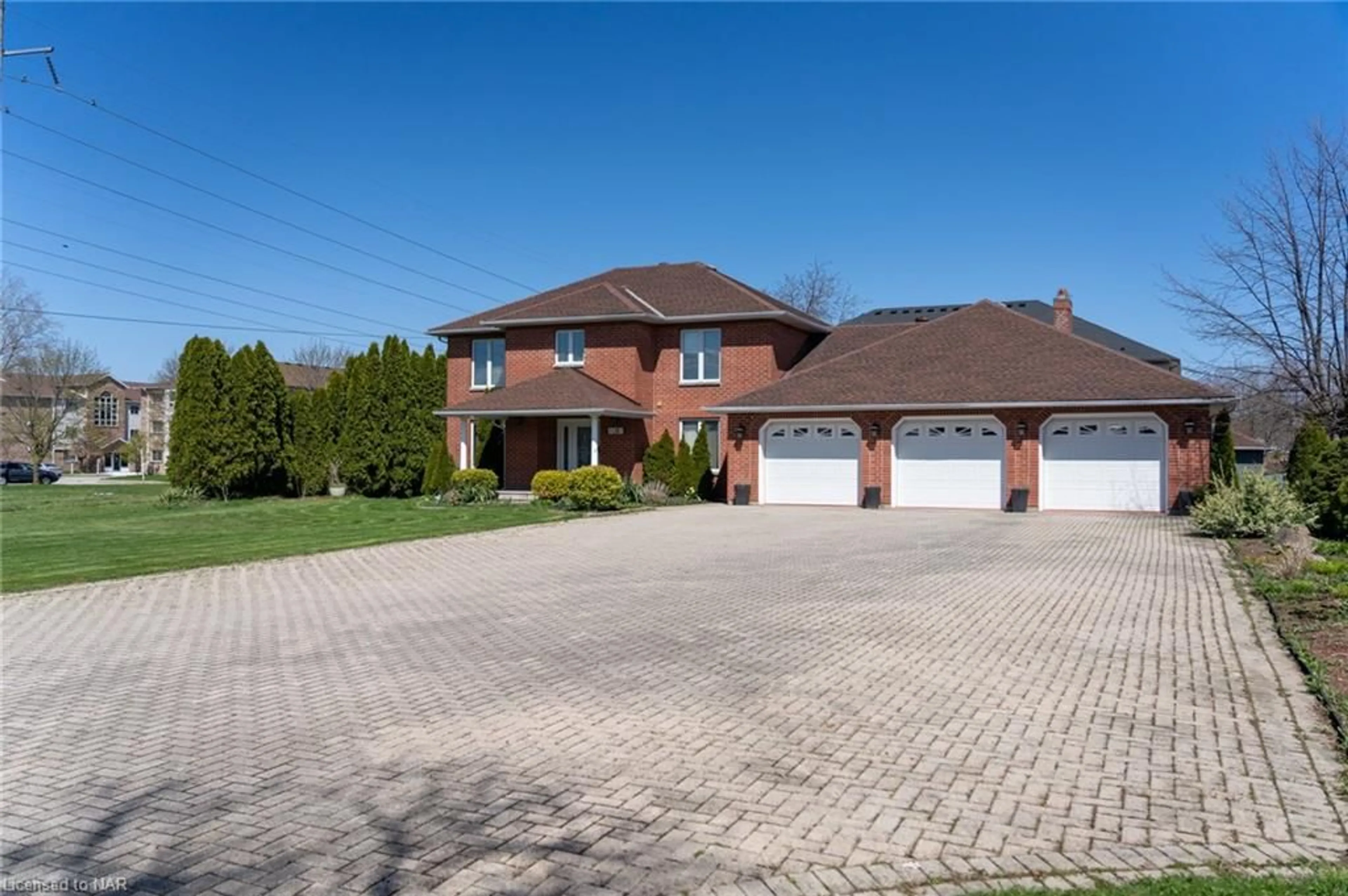 Home with brick exterior material for 1081 Vansickle Rd, St. Catharines Ontario L2S 2X4
