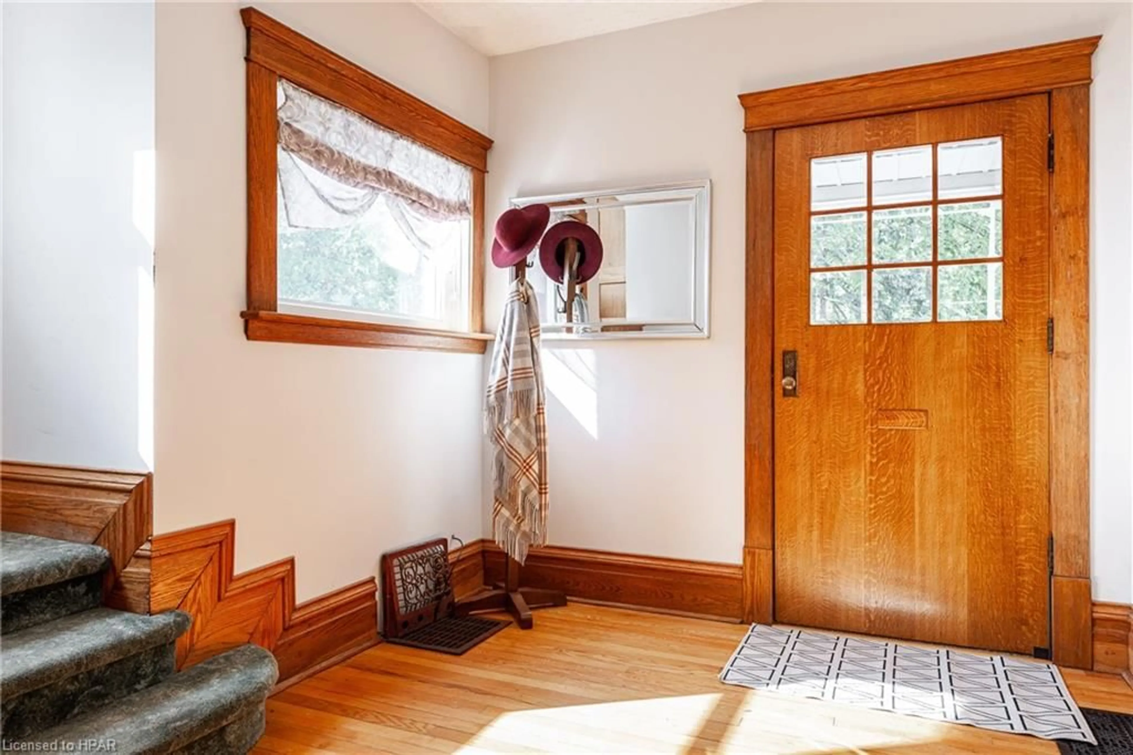 Indoor entryway, wood floors for 91 Daly Ave, Stratford Ontario N5A 1B7