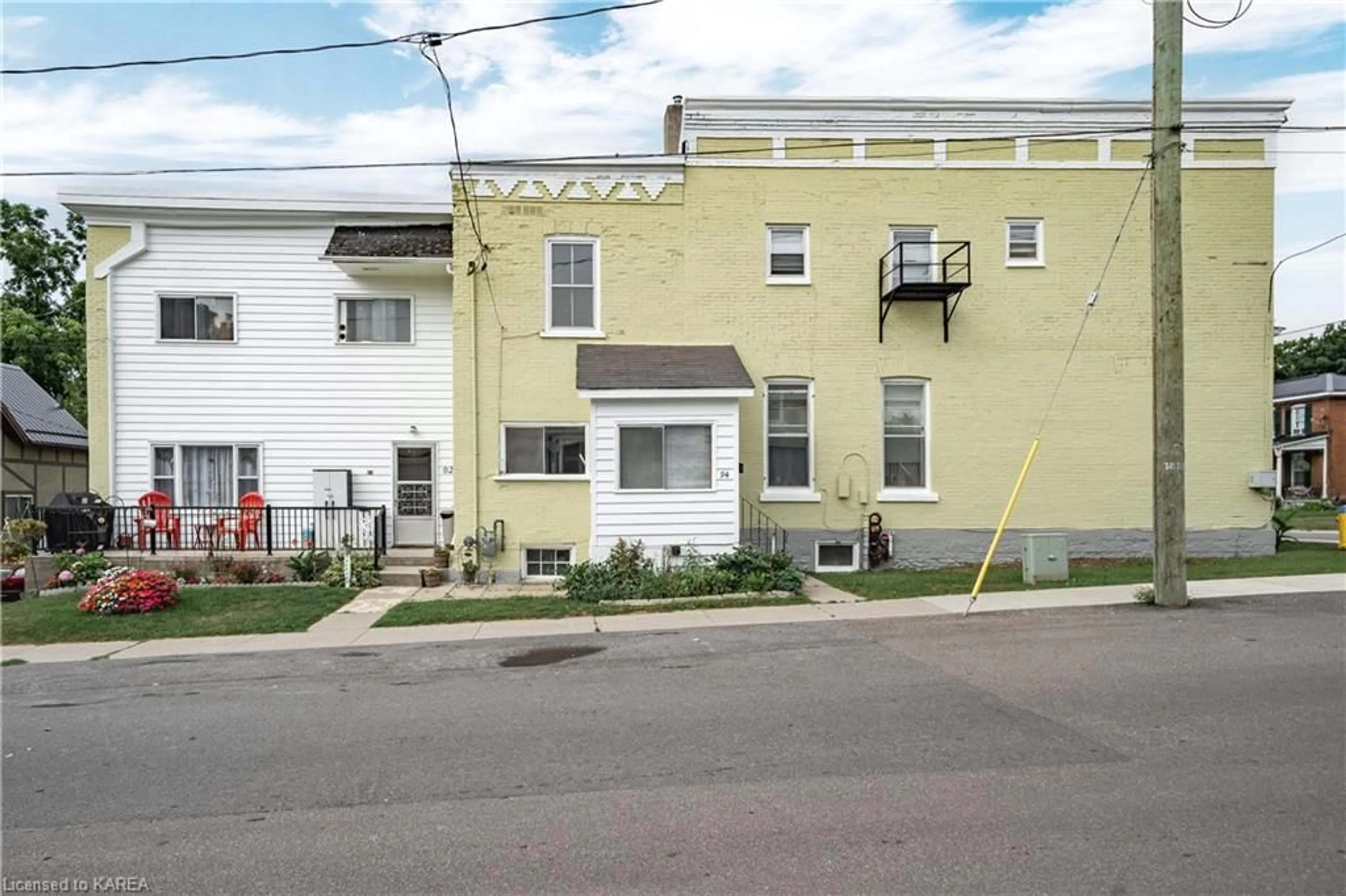 A pic from exterior of the house or condo, the street view for 70 Dundas St, Napanee Ontario K7R 1Z8