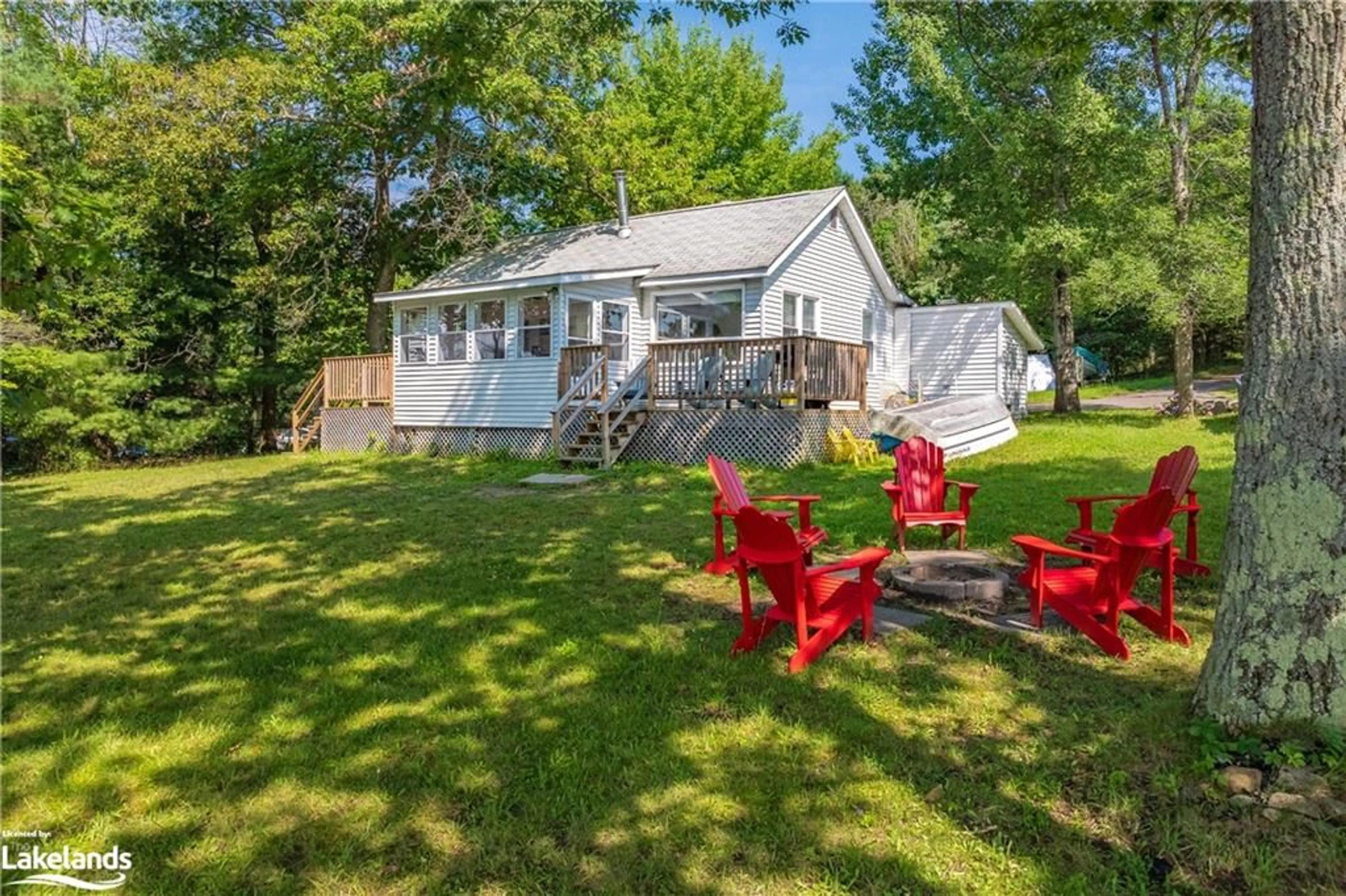 Cottage for 19 West St St #2, Port Carling Ontario P0B 1J0