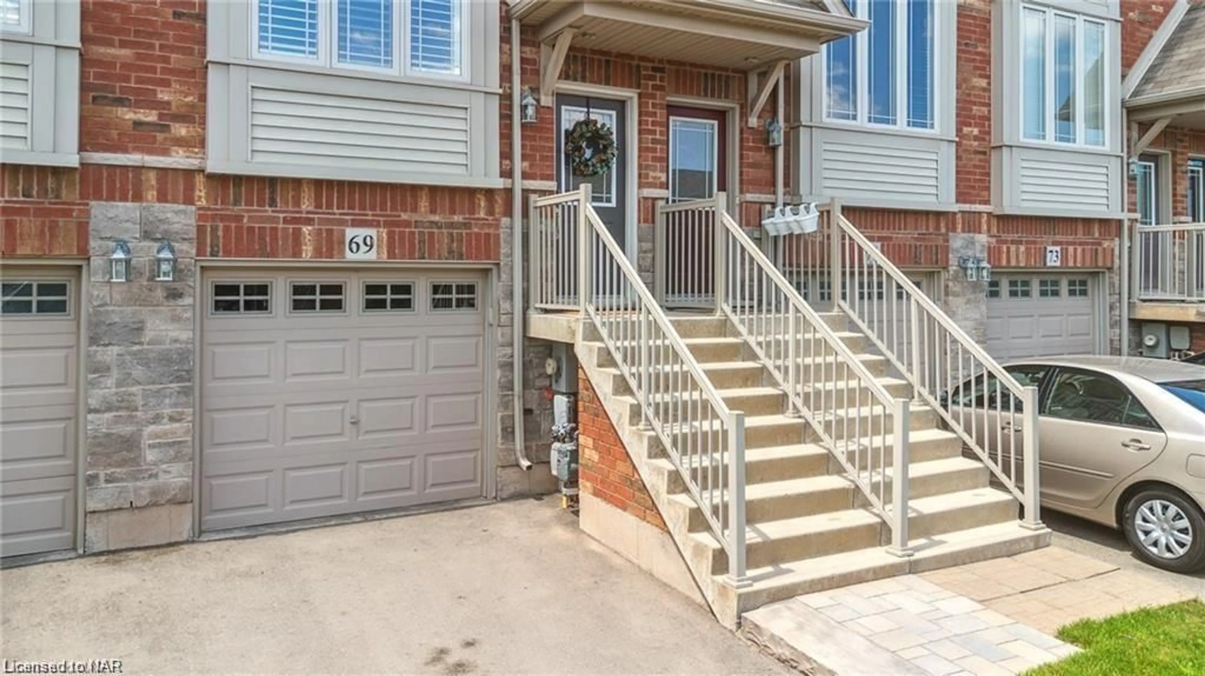 A pic from exterior of the house or condo for 69 Edenrock Dr, Stoney Creek Ontario L8E 0G7