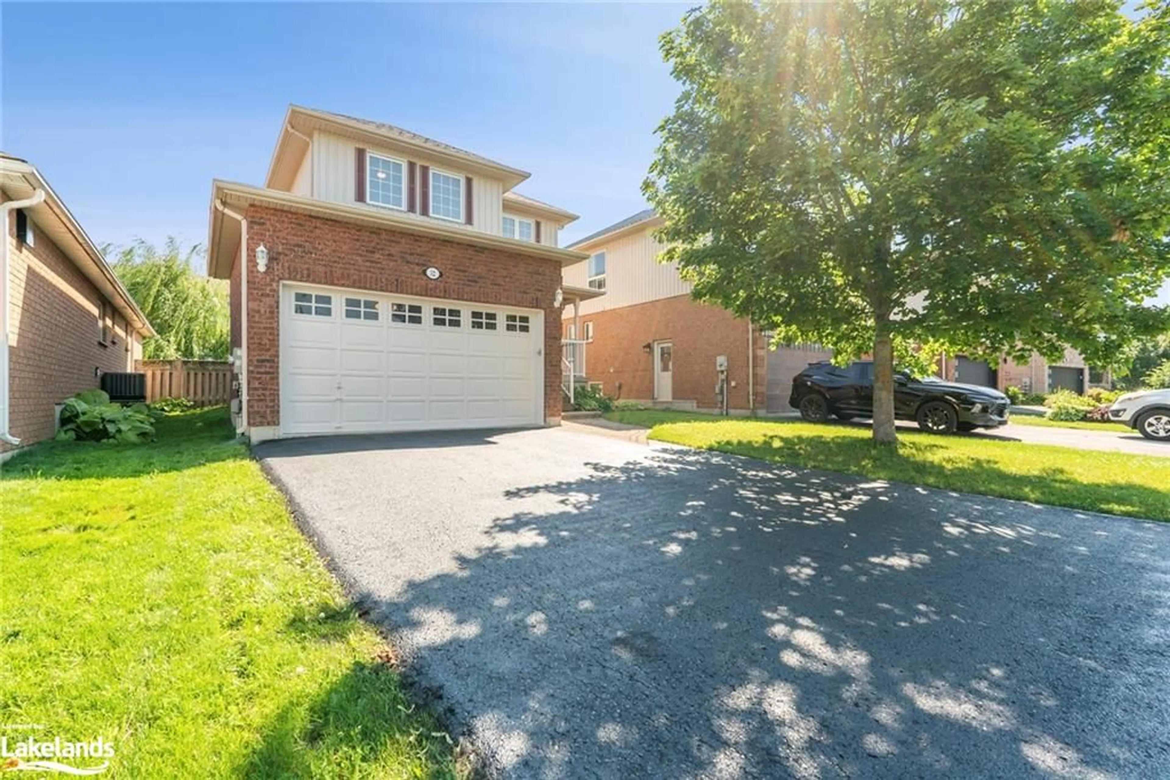 Frontside or backside of a home for 12 Vanessa Dr, Orillia Ontario L3V 7Y8