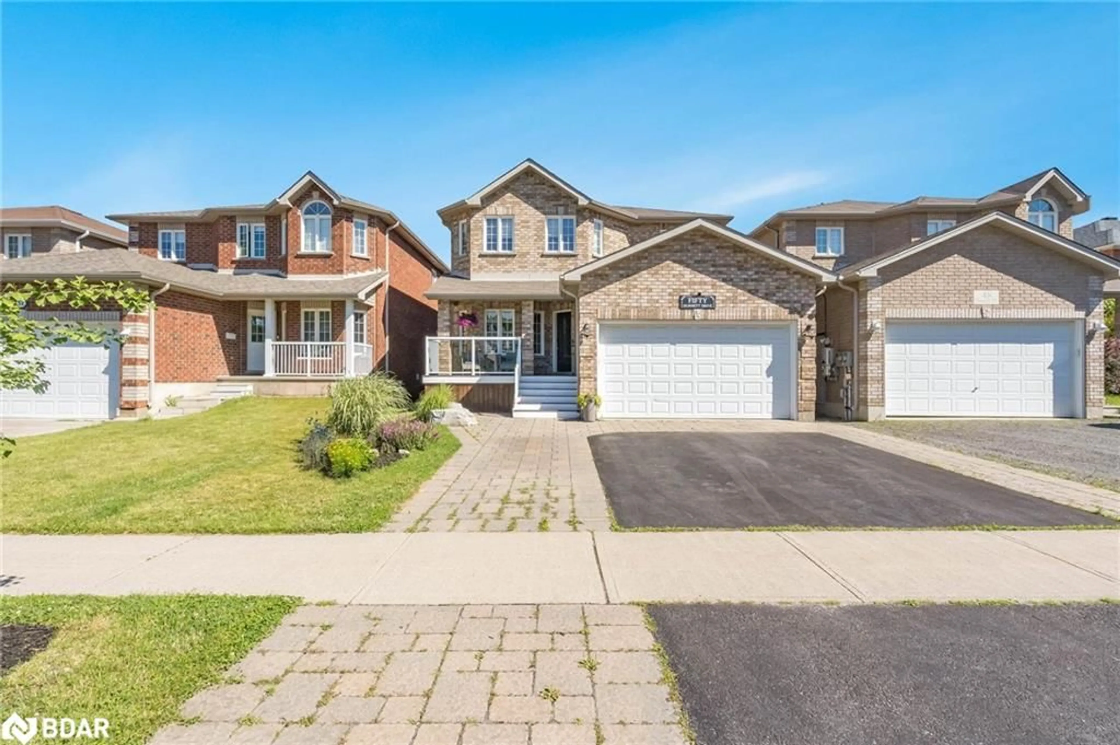 Frontside or backside of a home for 50 Dunnett Dr, Barrie Ontario L4N 0J6