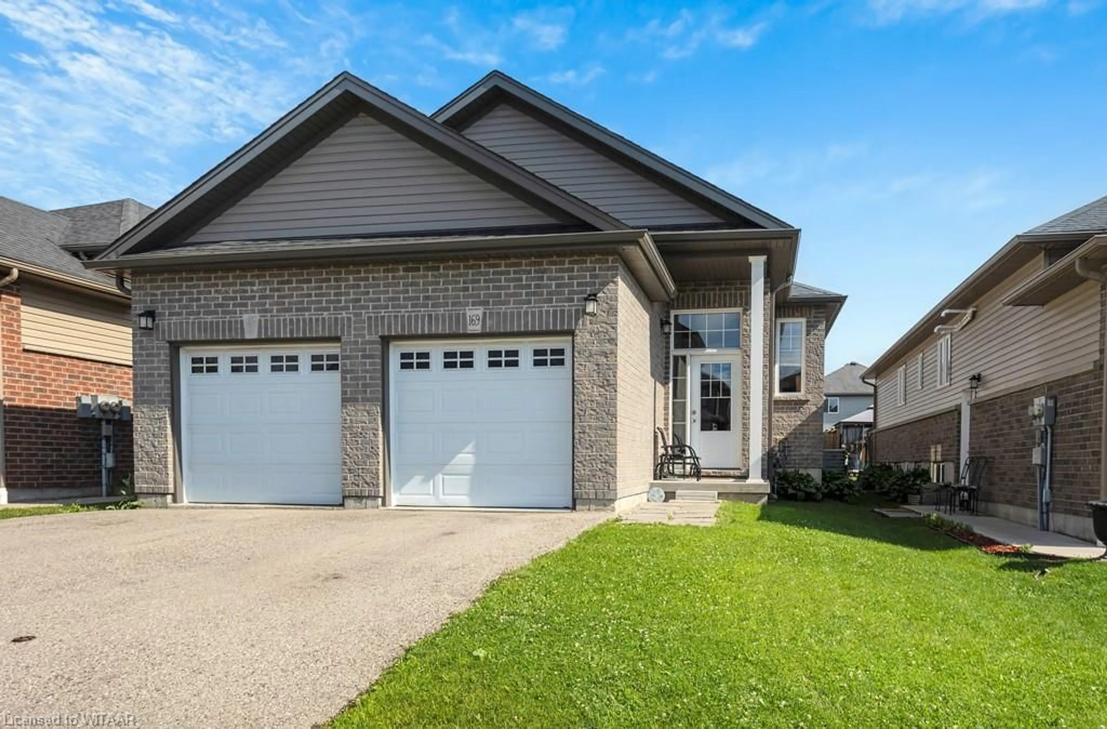 Frontside or backside of a home for 169 Wedgewood Dr, Woodstock Ontario N4T 0E1