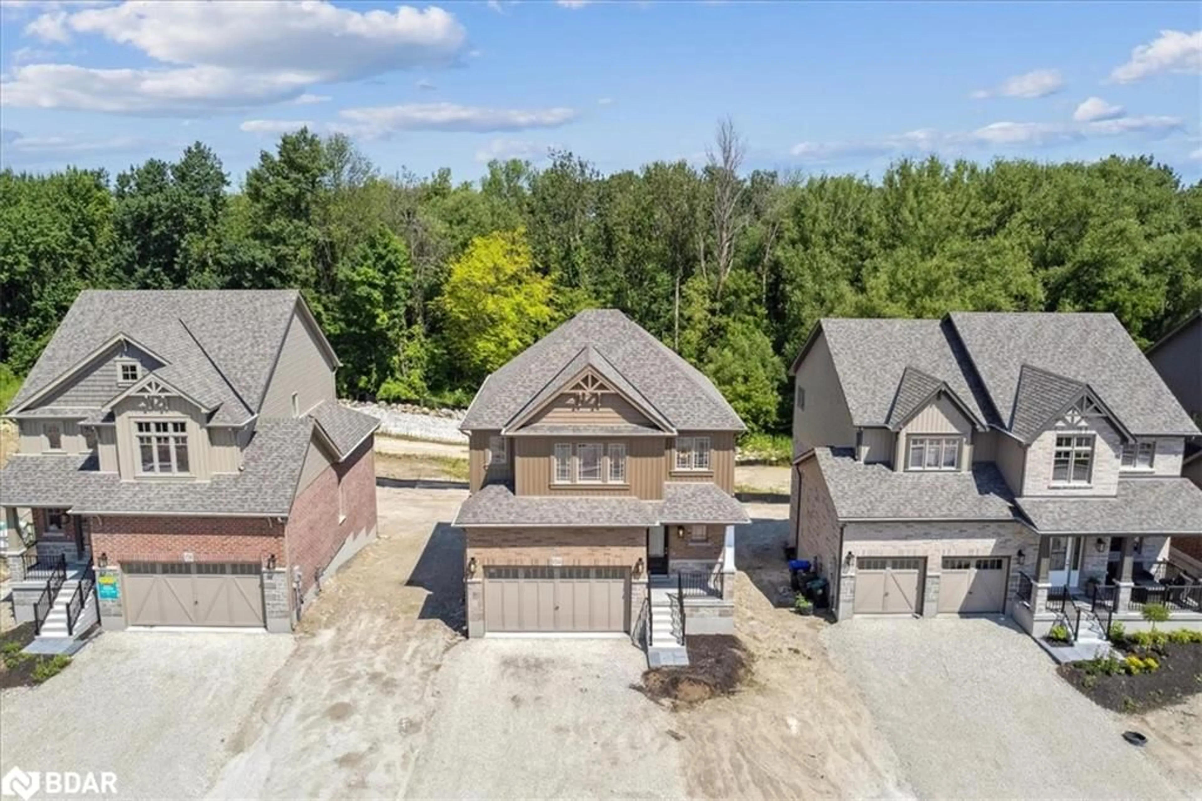 Frontside or backside of a home for 154 Plewes Dr, Collingwood Ontario L9Y 5M7