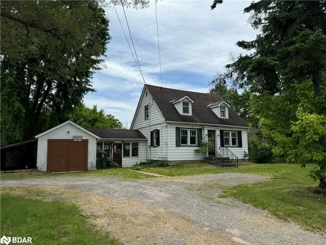 1100/1106 Old Highway 2, Quinte West