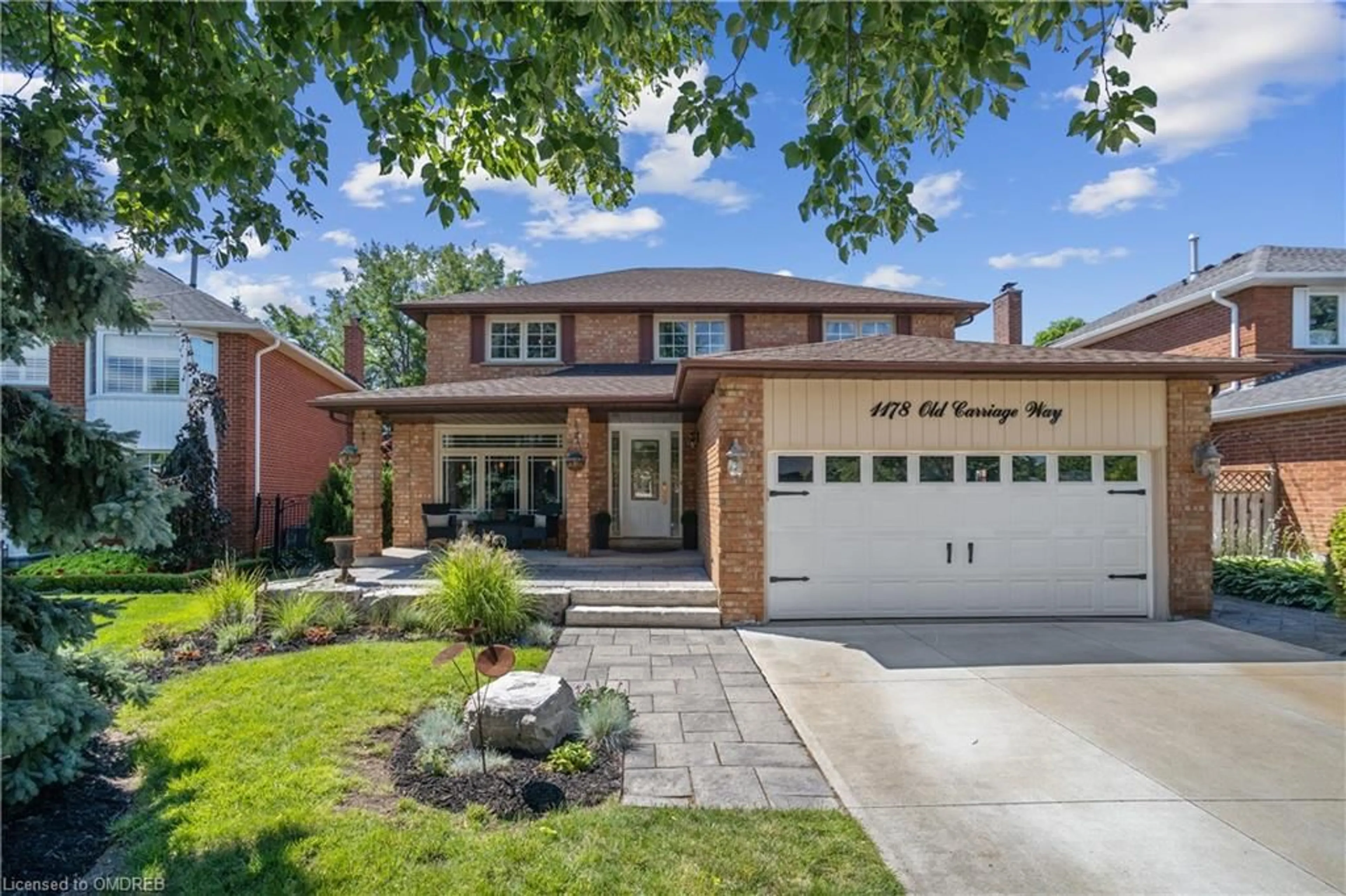 Home with brick exterior material for 1178 Old Carriage Way, Oakville Ontario L6M 2E1