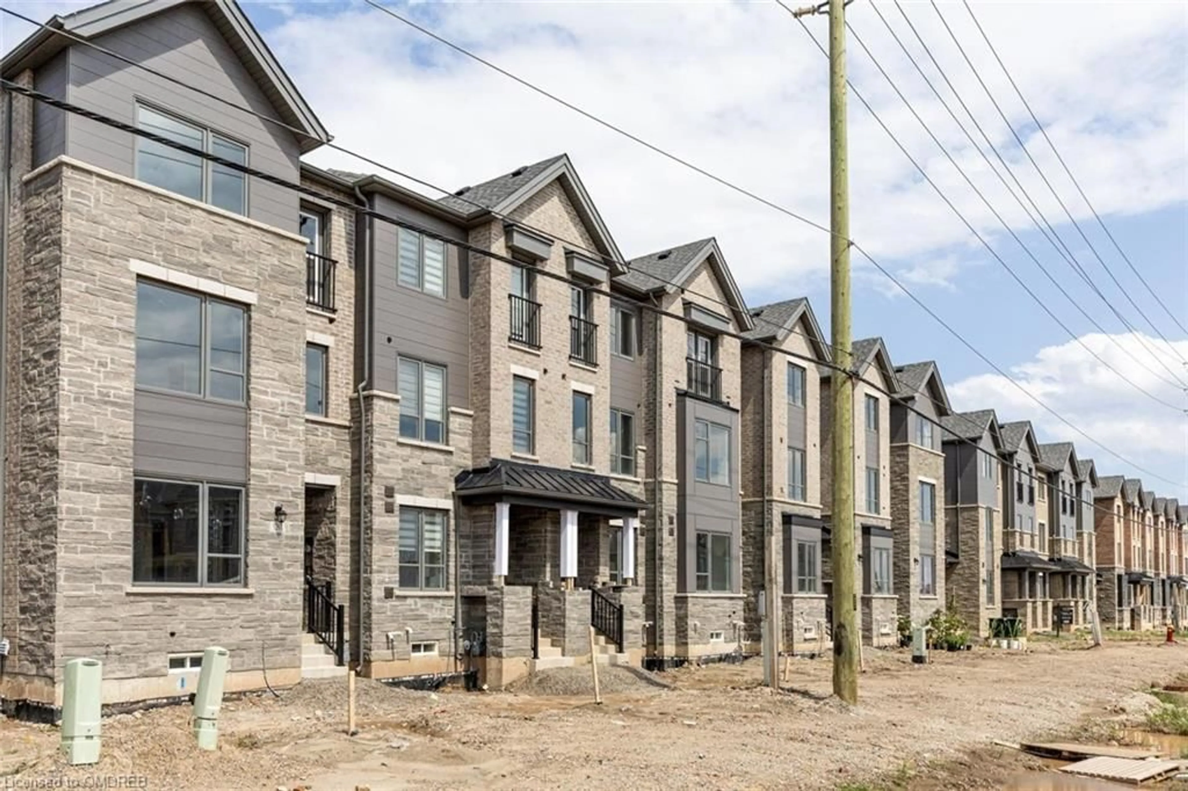 A pic from exterior of the house or condo for 3257 Sixth Line, Oakville Ontario L6H 0V9