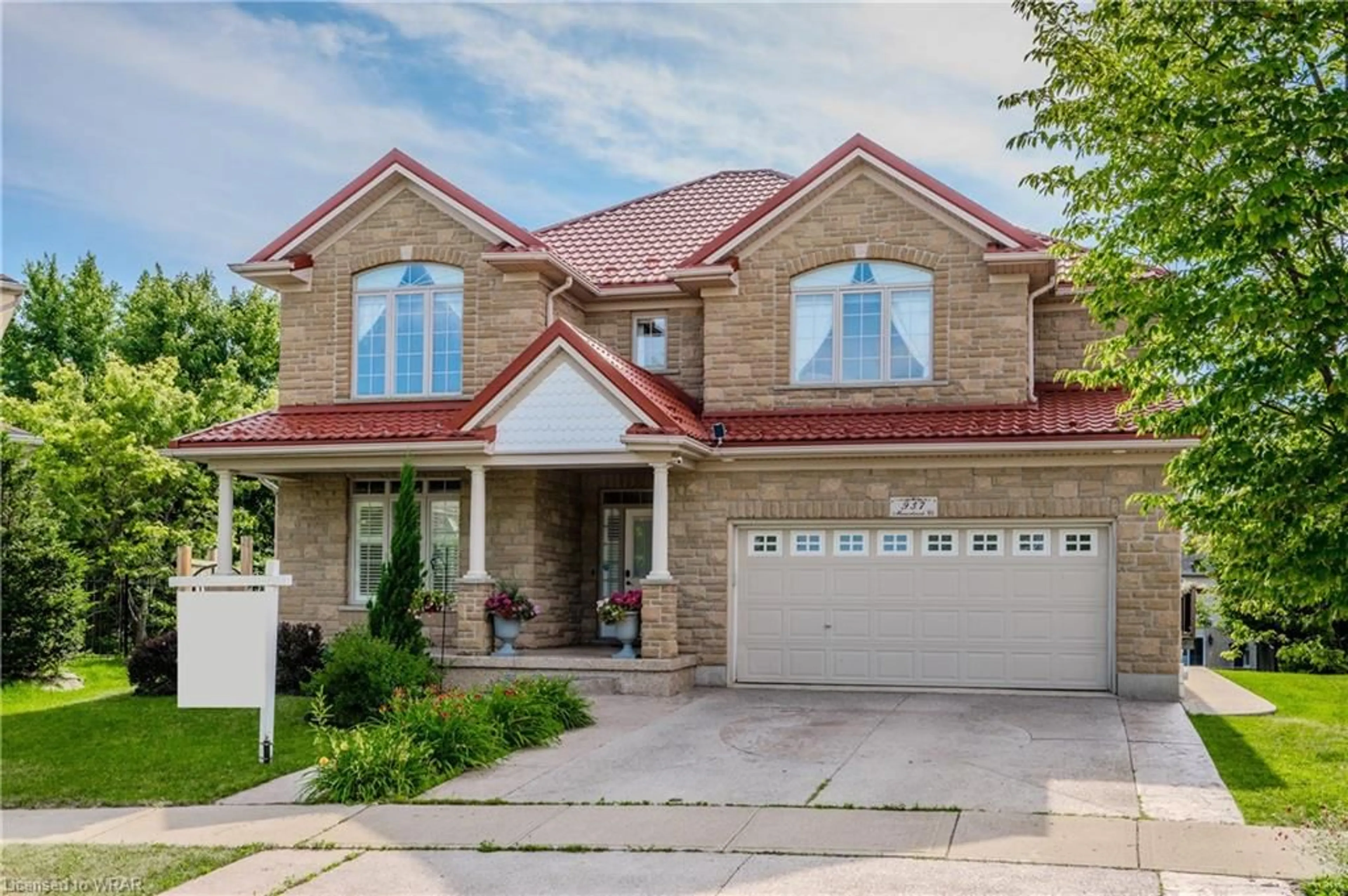 Home with brick exterior material for 937 Manorbrook Crt, Kitchener Ontario N2P 2Y2