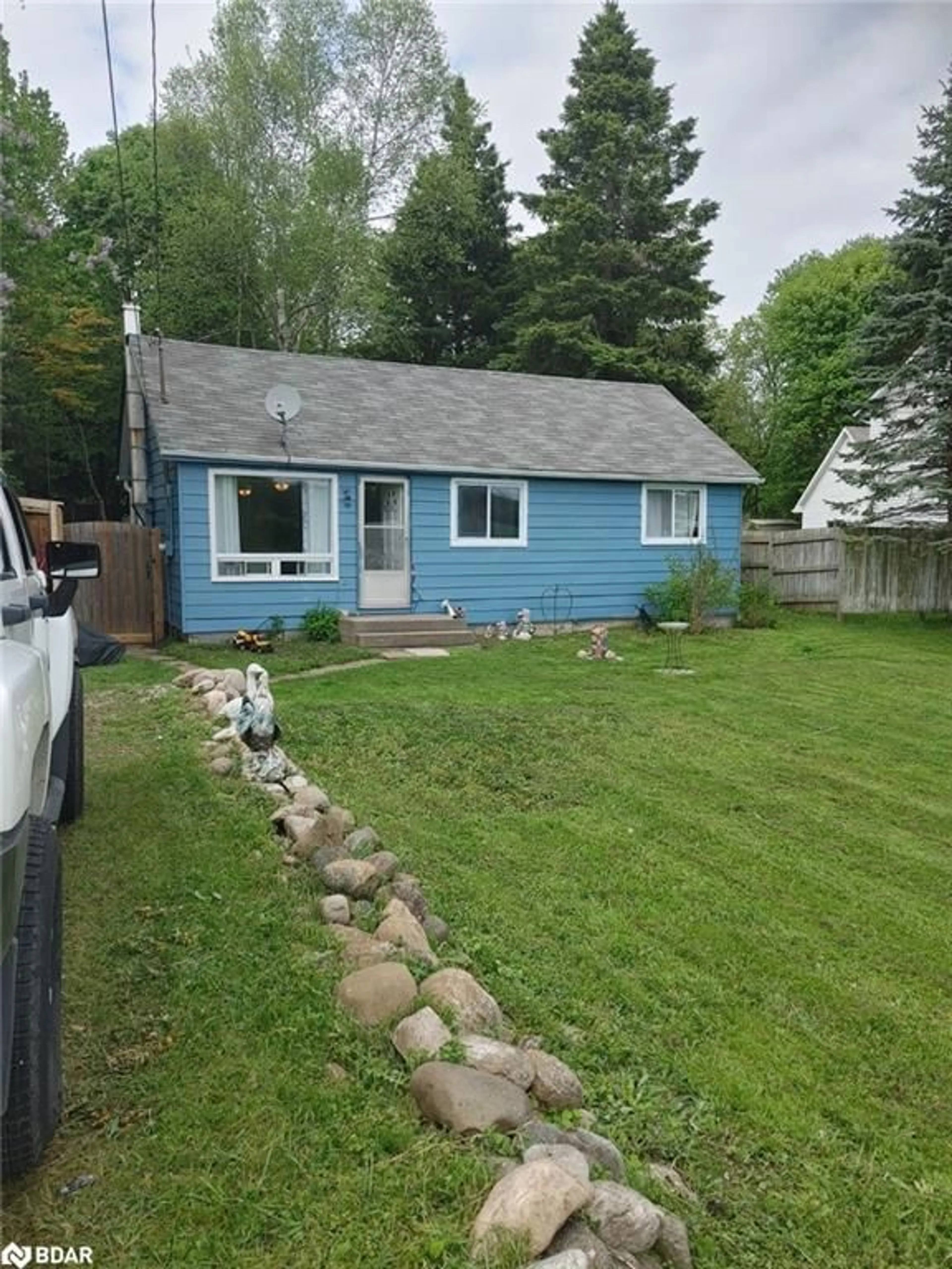 Frontside or backside of a home for 2100 Killarney Beach Rd, Churchill Ontario L0L 1K0