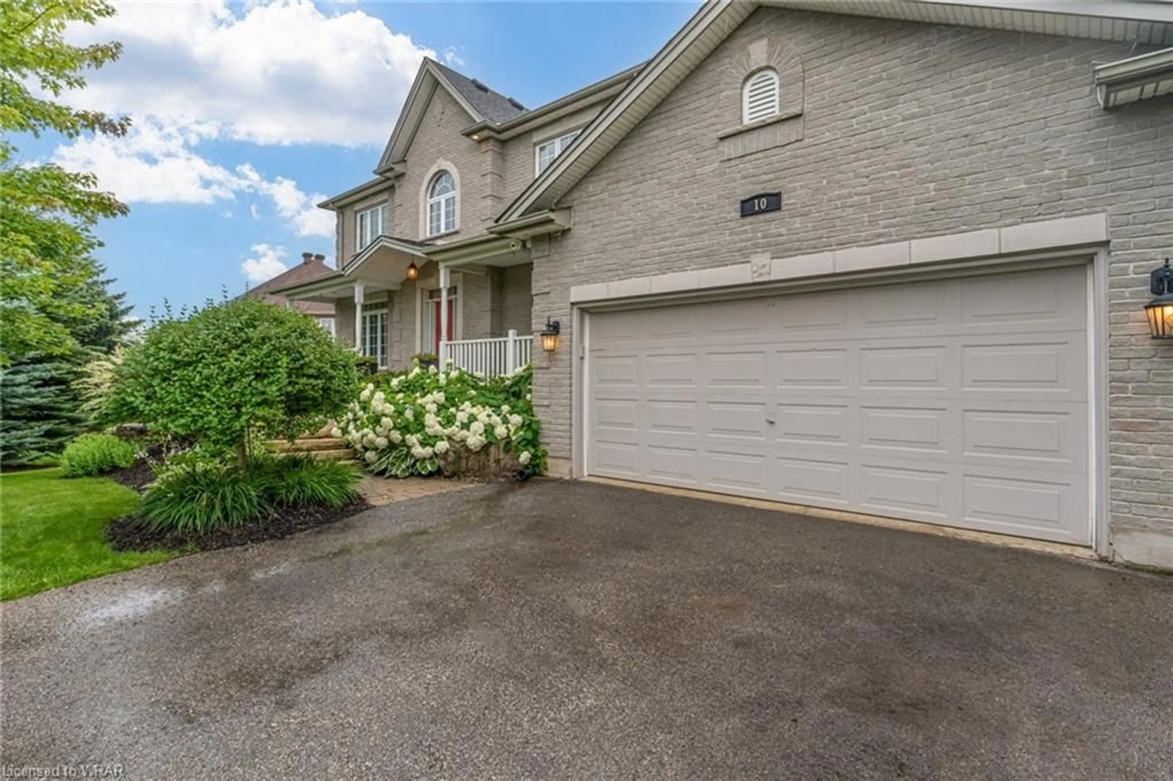 Frontside or backside of a home for 10 Redfern St, Orangeville Ontario L9W 5C7