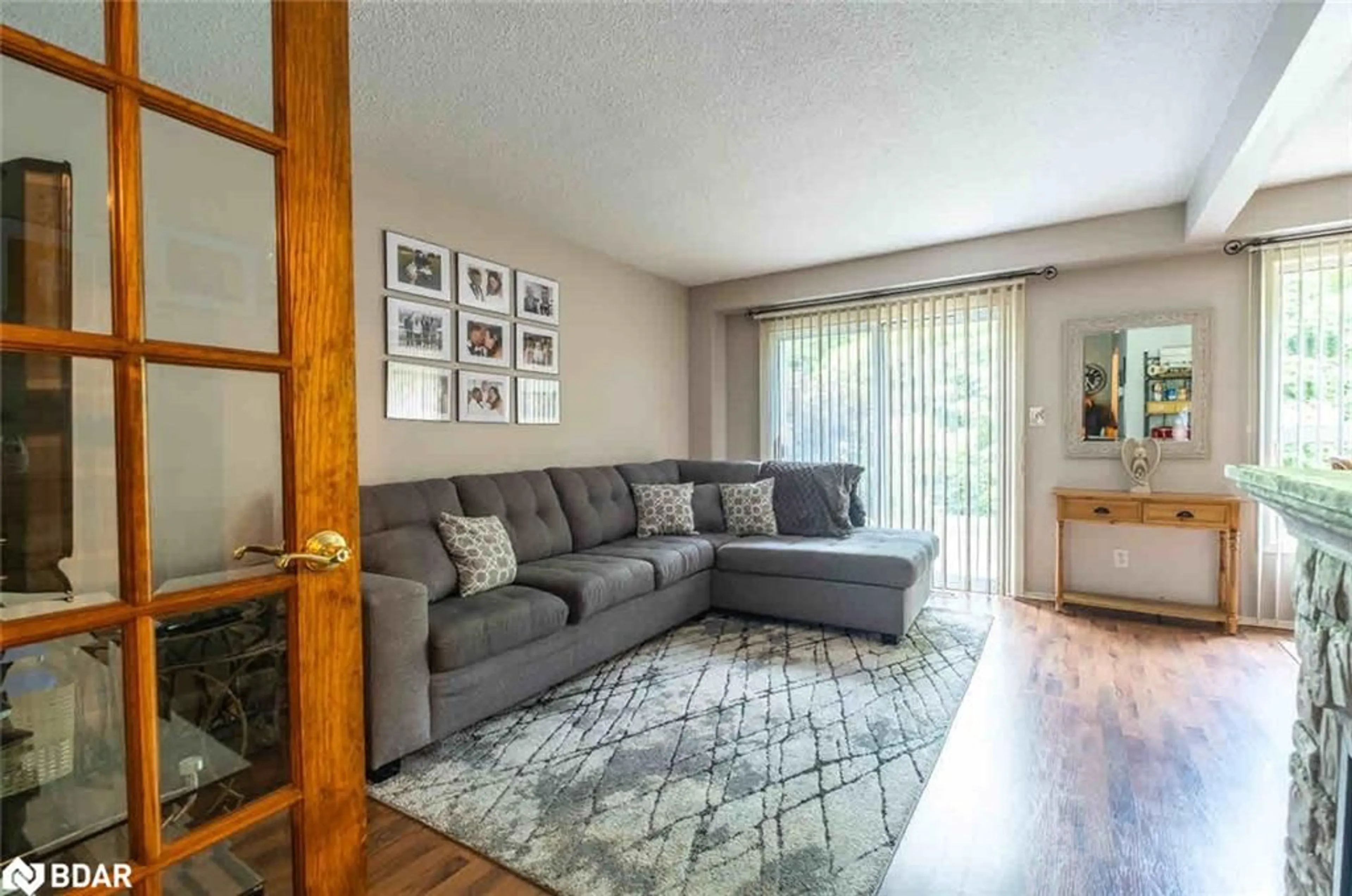 Living room for 286 Cushman Road Rd #15, St. Catharines Ontario L2M 7X7