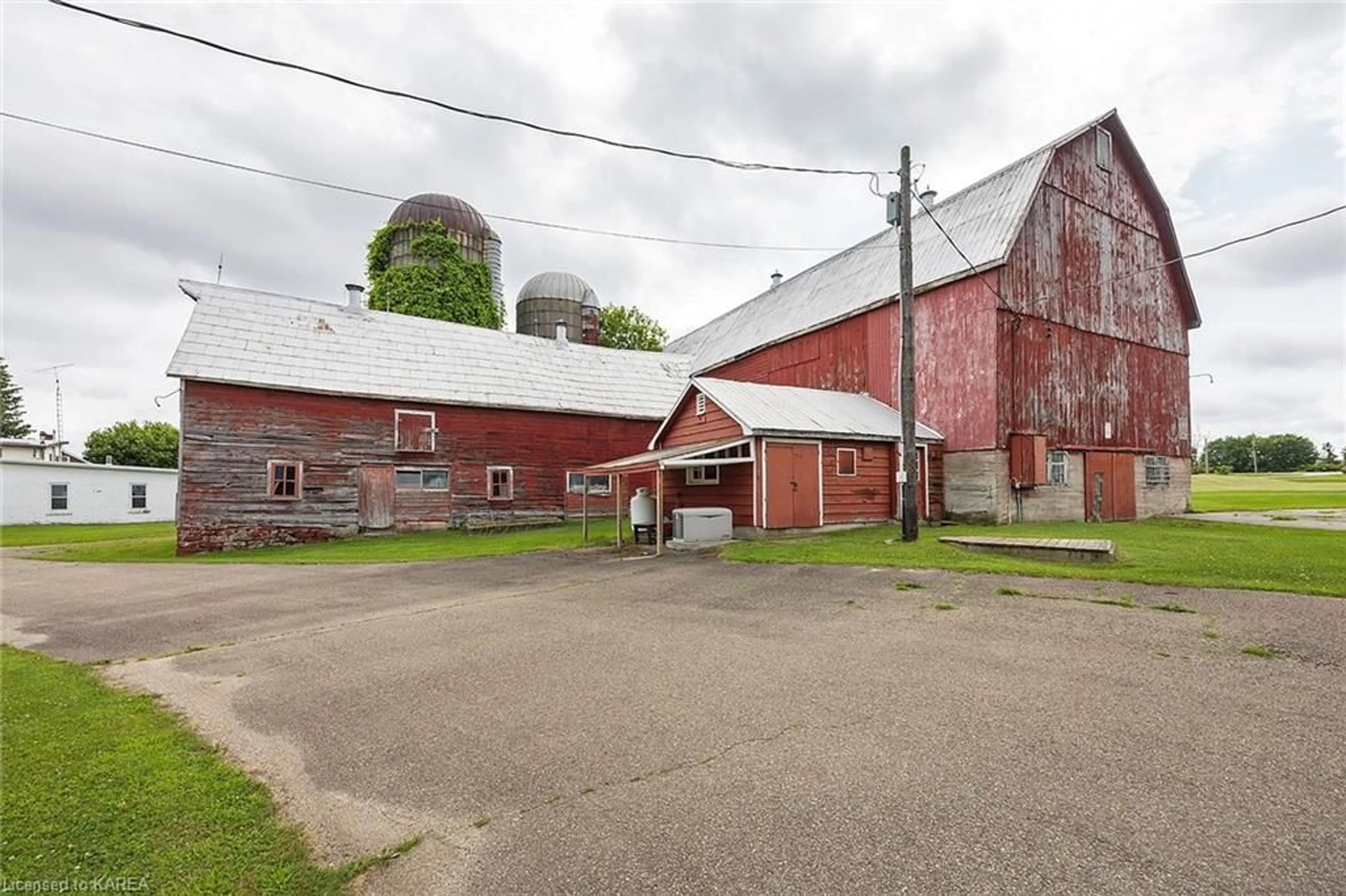 Street view for 125 Main St, Seeleys Bay Ontario K0H 2N0