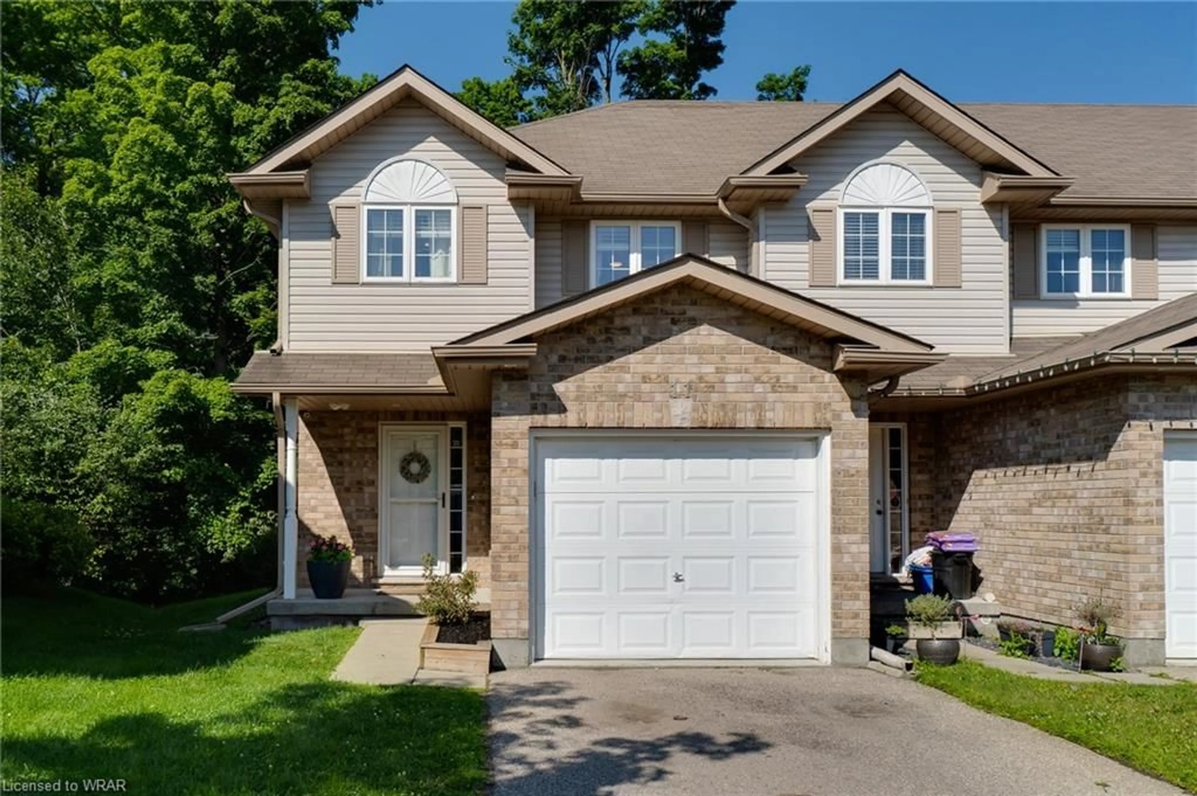 Home with brick exterior material for 300 Fallowfield Dr #11, Kitchener Ontario N2C 0A9