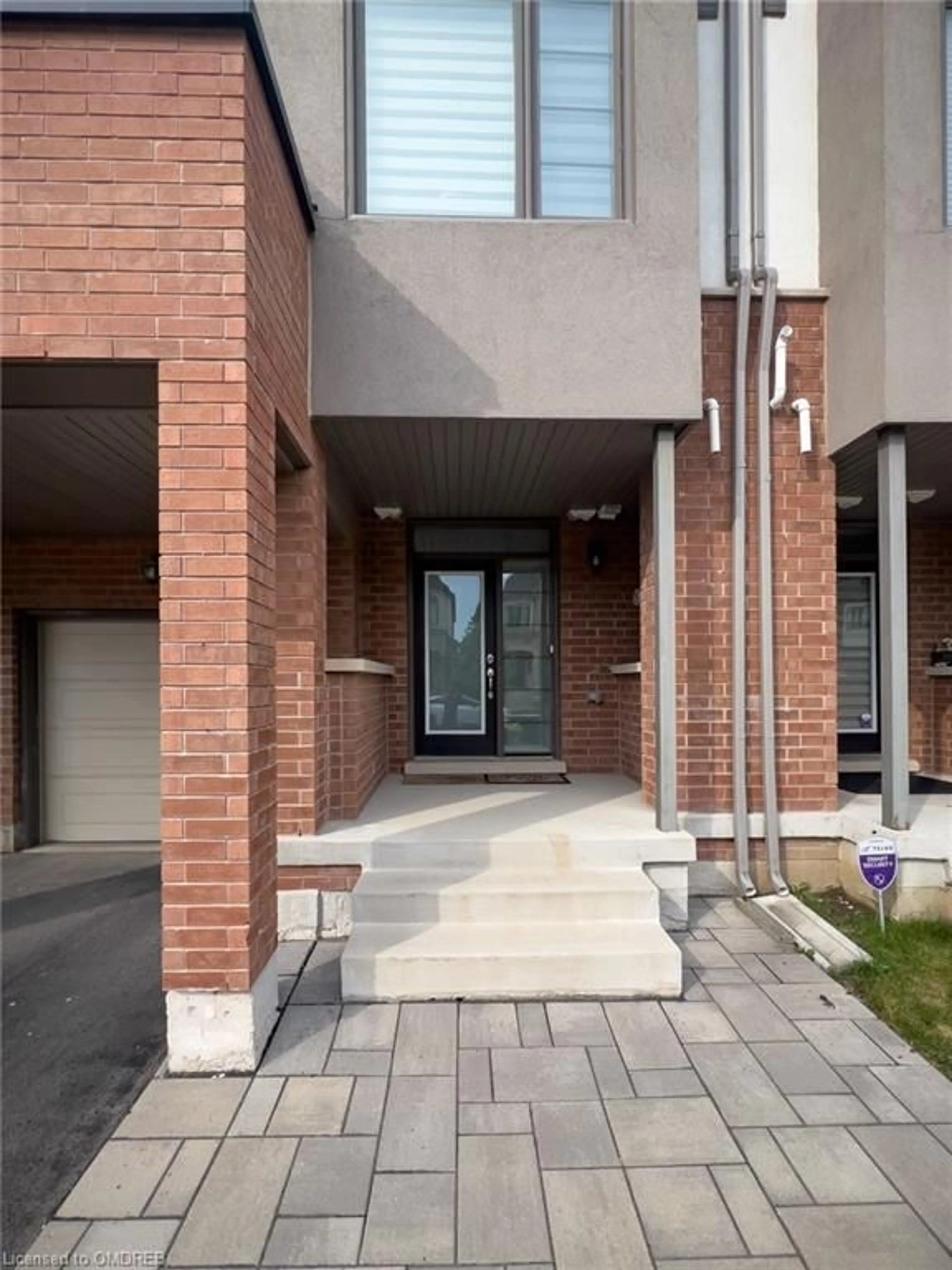 Home with brick exterior material for 1295 Clarriage Crt, Milton Ontario L9T 2X5