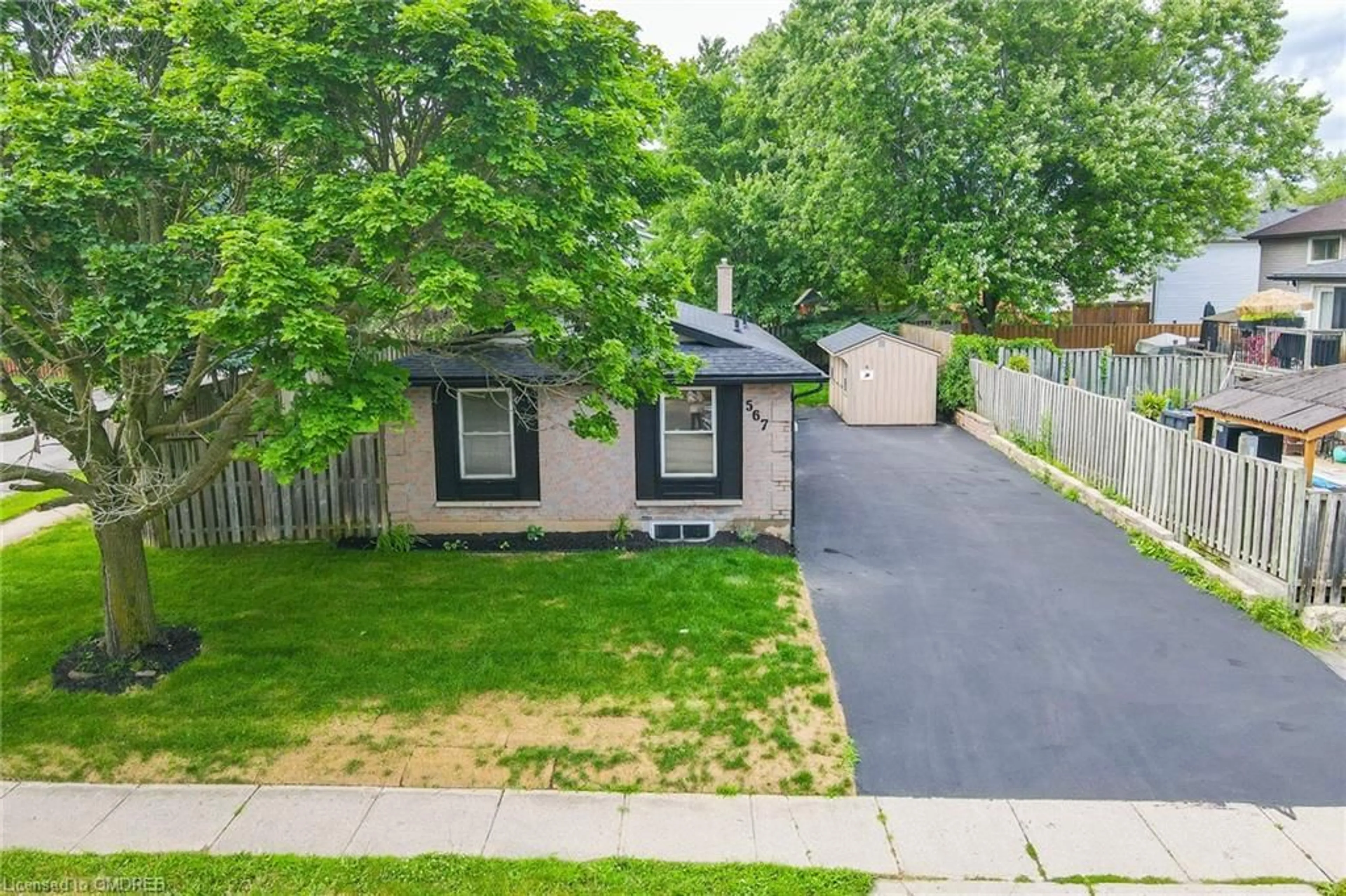 Frontside or backside of a home for 567 Halberstadt Cir, Cambridge Ontario N3H 5J5