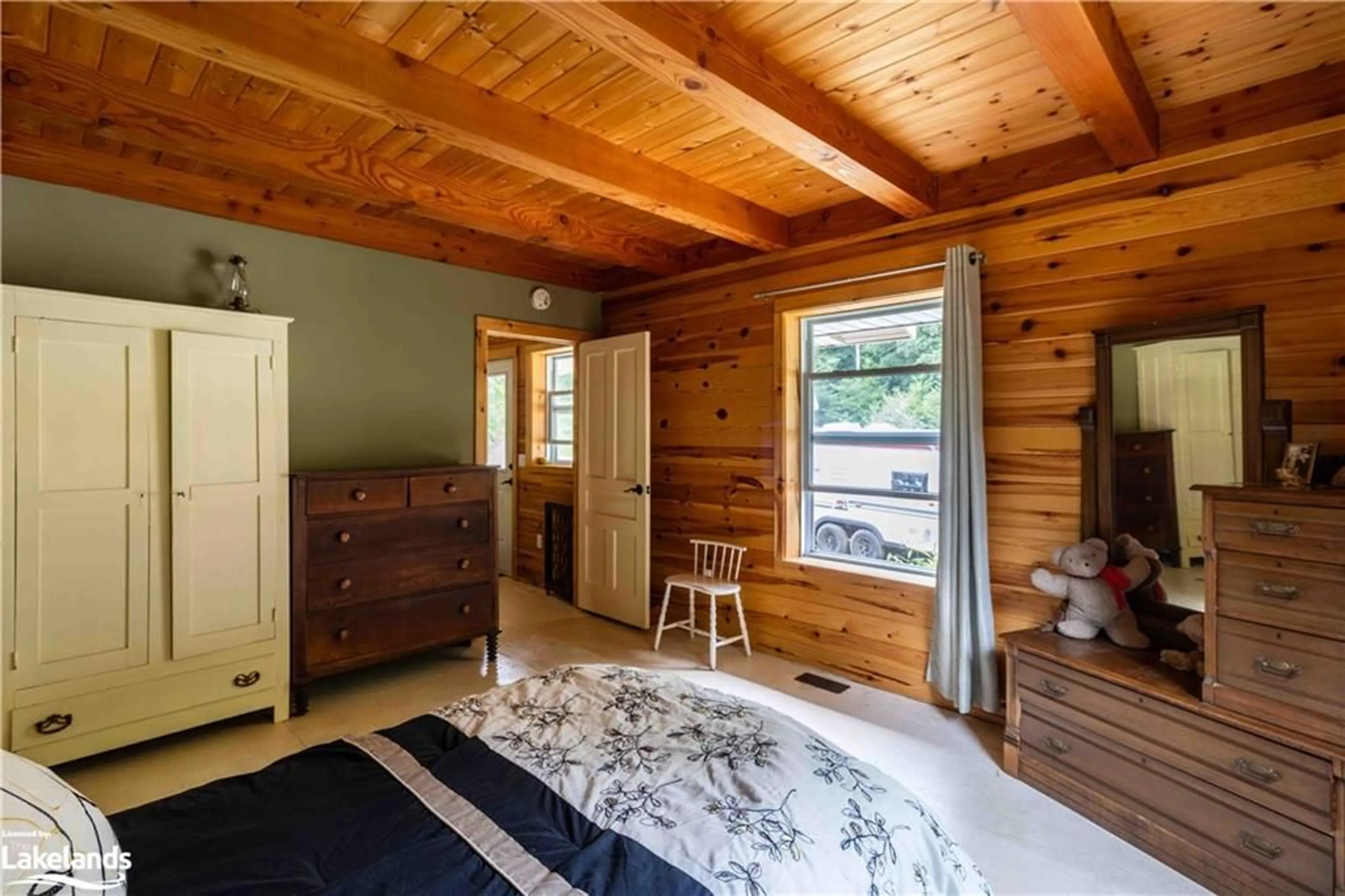 Bedroom, wood floors for 1532 Braeloch Rd, Algonquin Highlands Ontario K0M 1S0