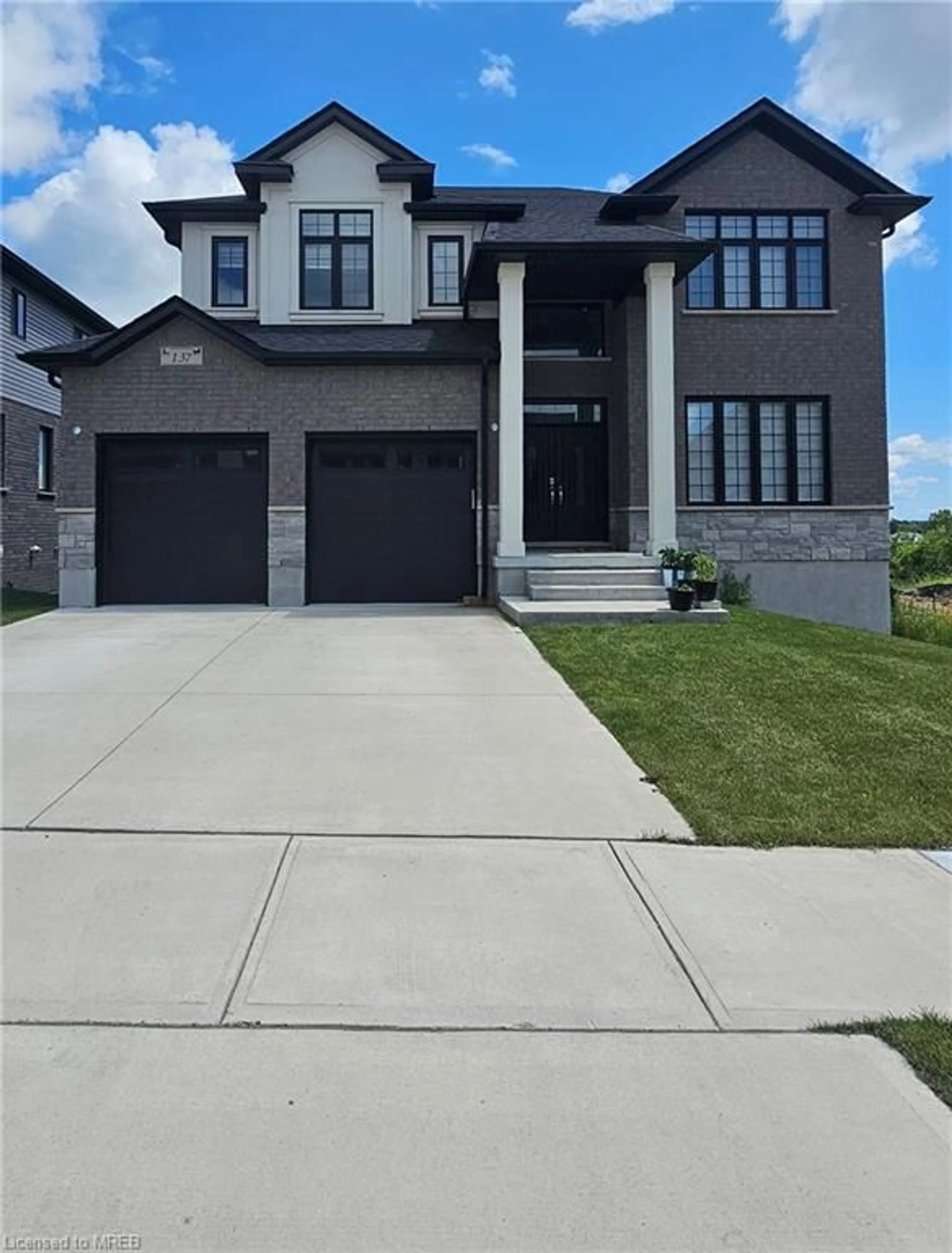 Frontside or backside of a home for 137 Daventry Way Way, Komoka Ontario N0L 1R0