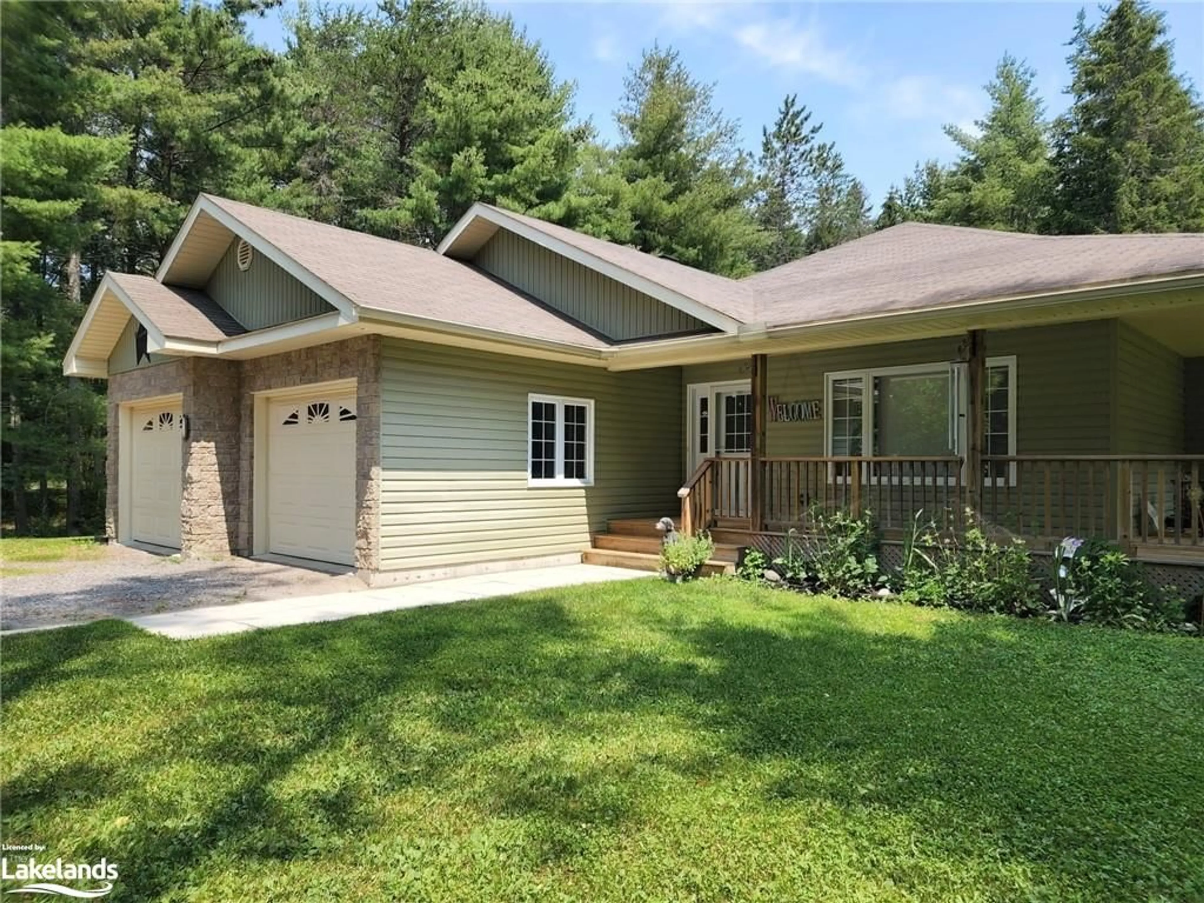 Frontside or backside of a home for 557 Mary Lake Rd, Port Sydney Ontario P0B 1L0