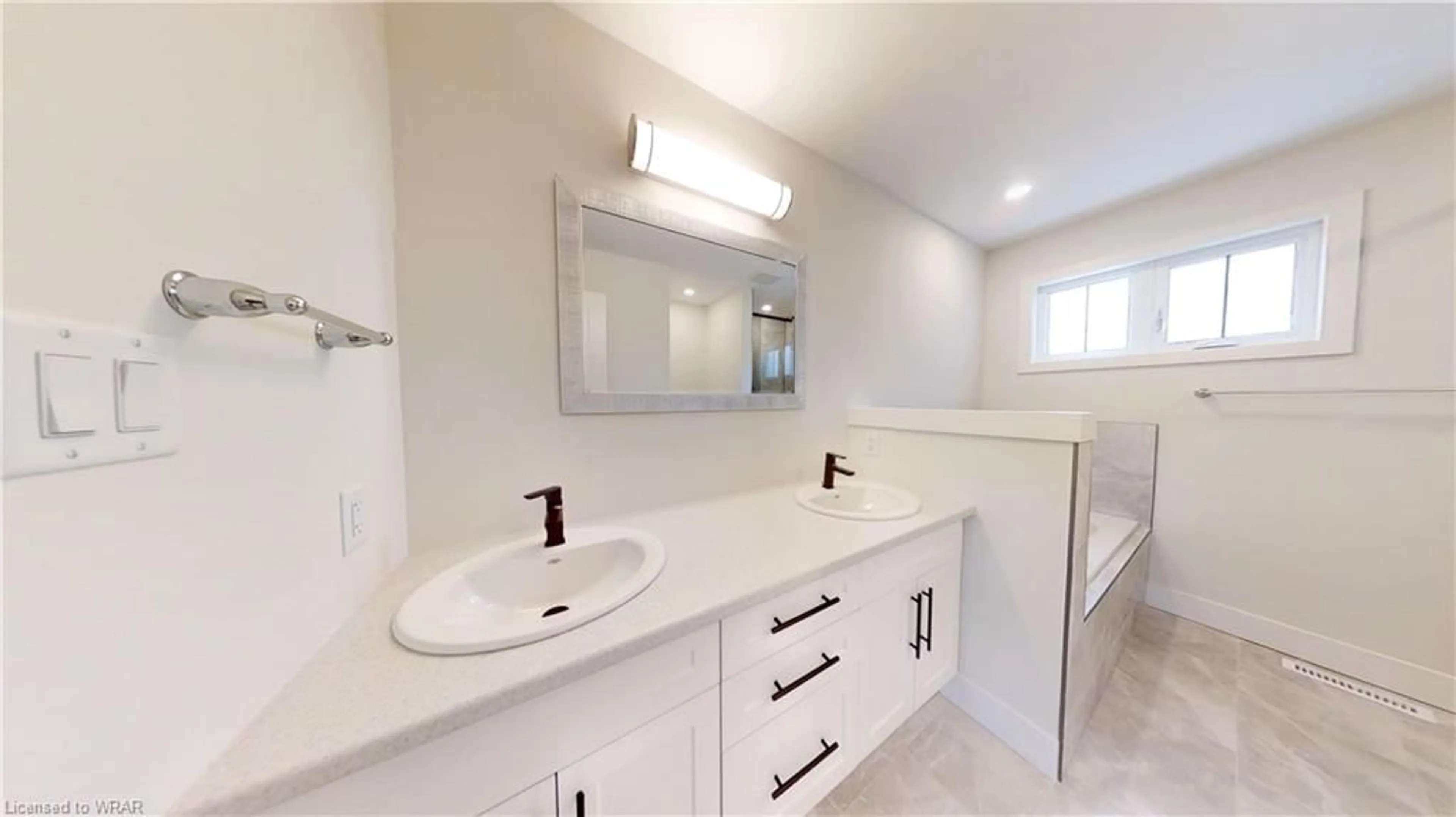 Contemporary bathroom for 108 Christopher Crt, London Ontario N5X 3X4