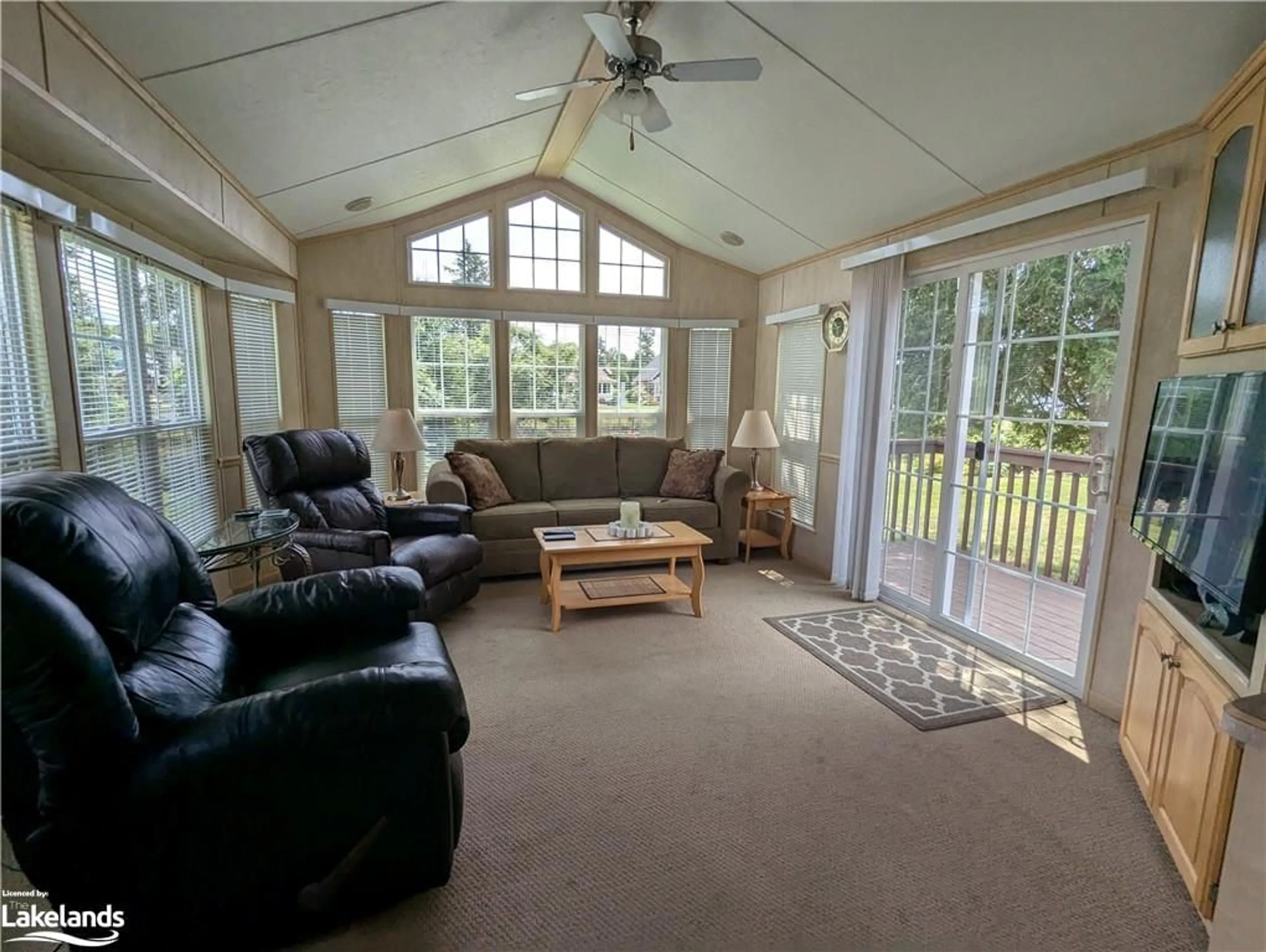 Living room, wood floors for 3 White Pines Trail, Wasaga Beach Ontario L9Z 1X7