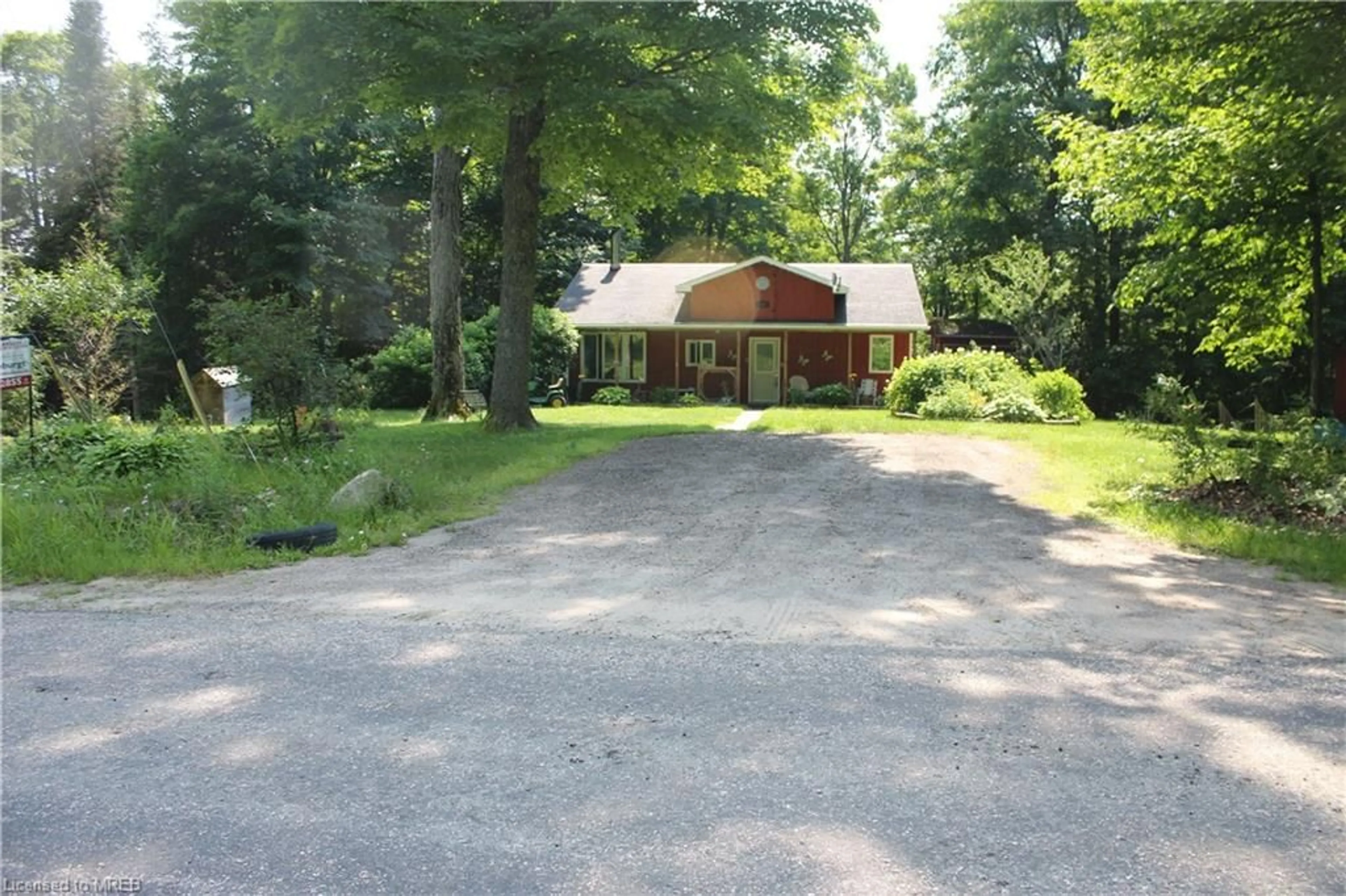 Cottage for 152 Glen Roberts Dr, Trout Creek Ontario P0H 2L0