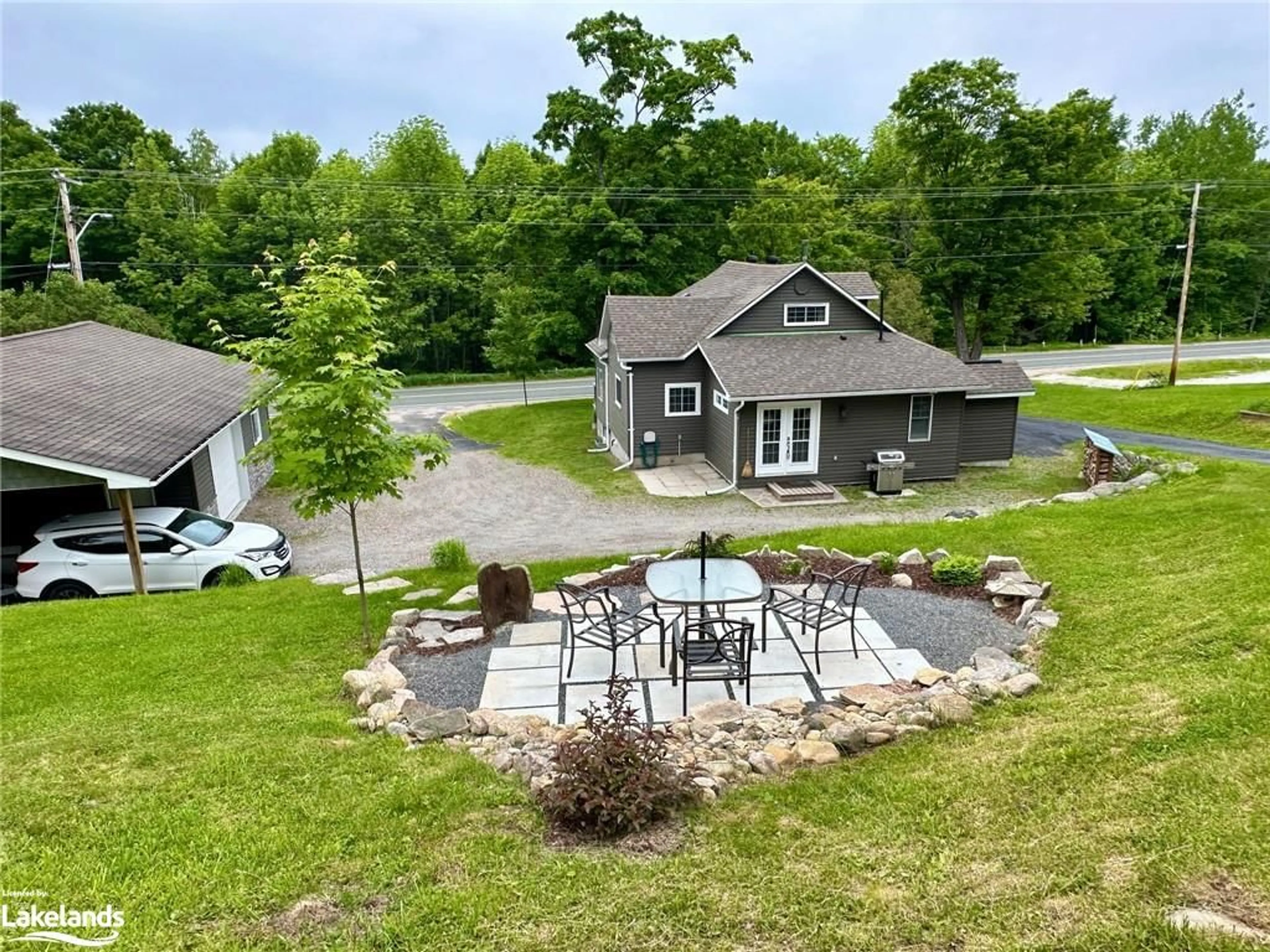 Patio for 2592 Haliburton Lake Road, Haliburton Ontario K0M 1S0