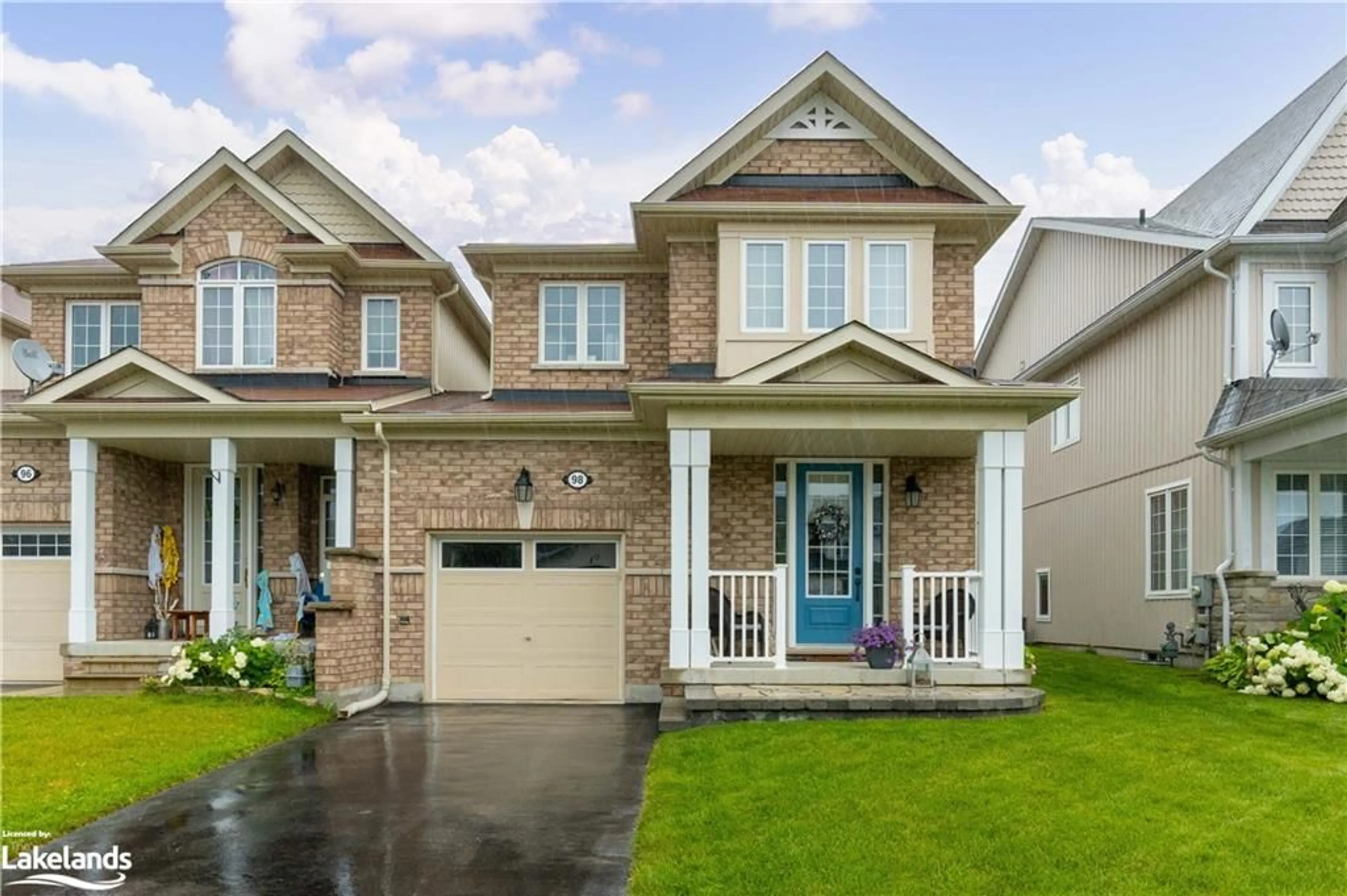 Frontside or backside of a home for 98 Blanchard Cres, Angus Ontario L0M 1B5