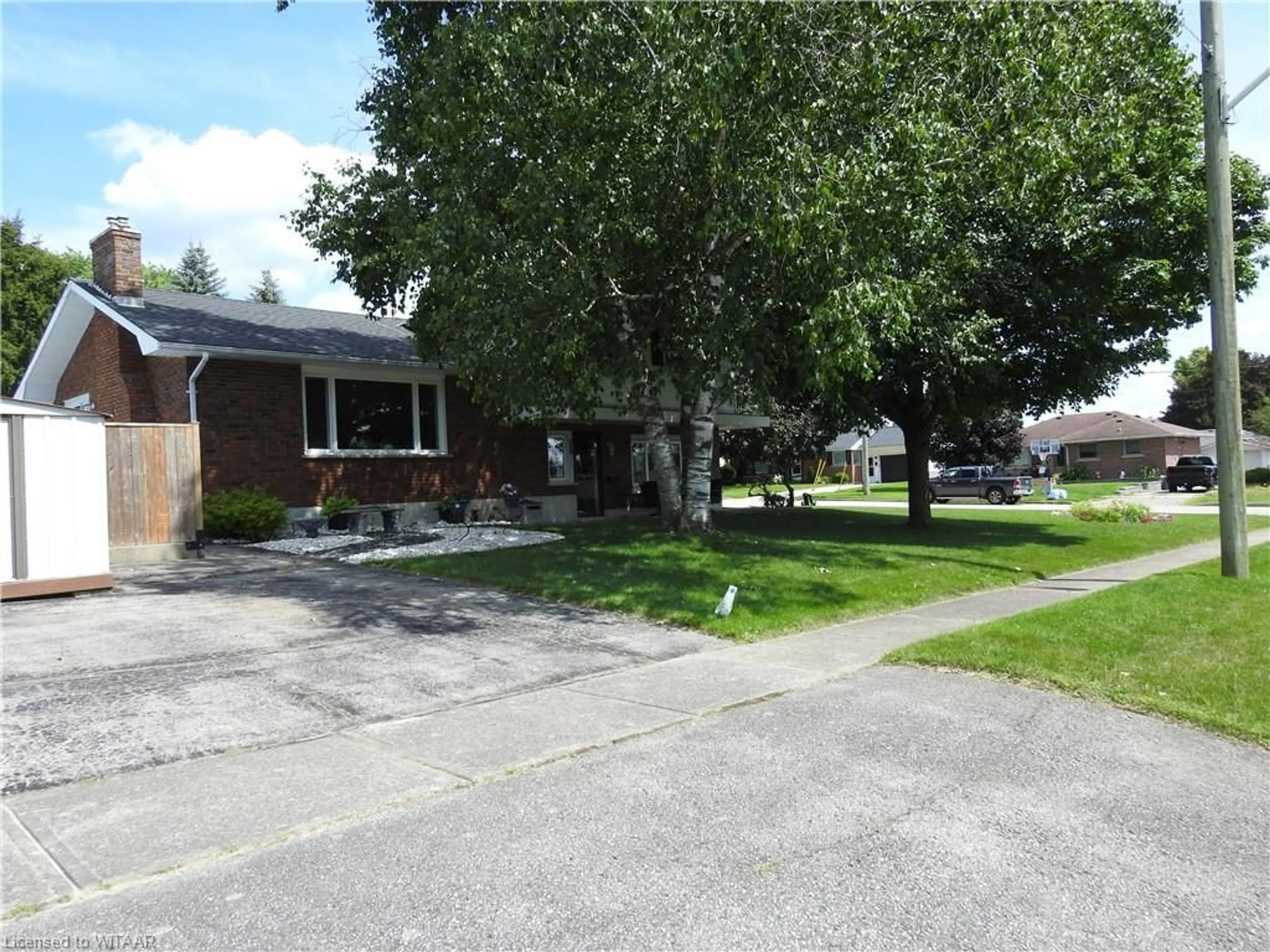 Frontside or backside of a home for 260 Ferncrest Rd, Woodstock Ontario N4S 7S7