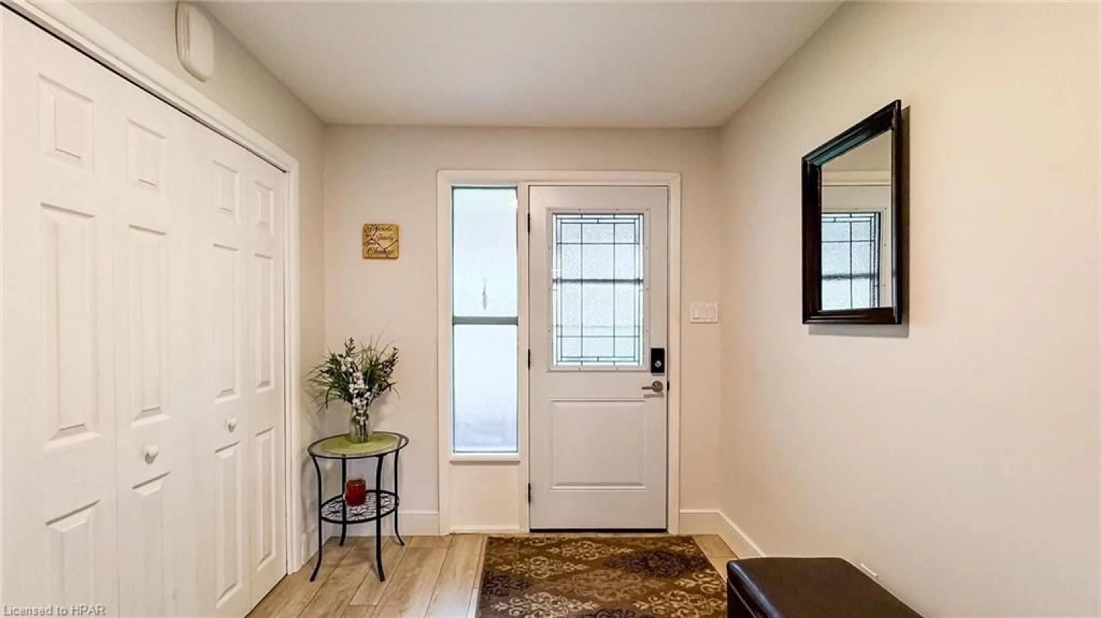 Indoor entryway for 205 Blake St, Goderich Ontario N7A 1Z1