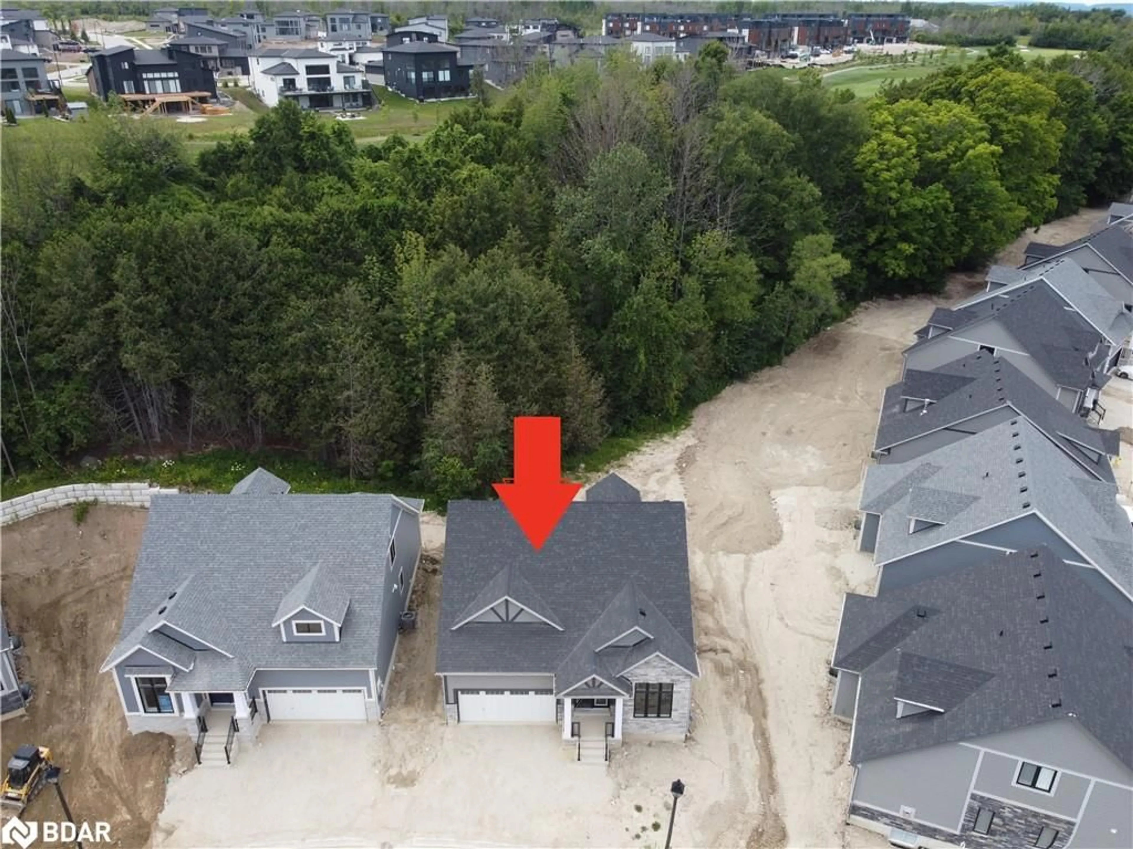 Frontside or backside of a home, the street view for 122 Beacon Dr, Thornbury Ontario N0H 2P0