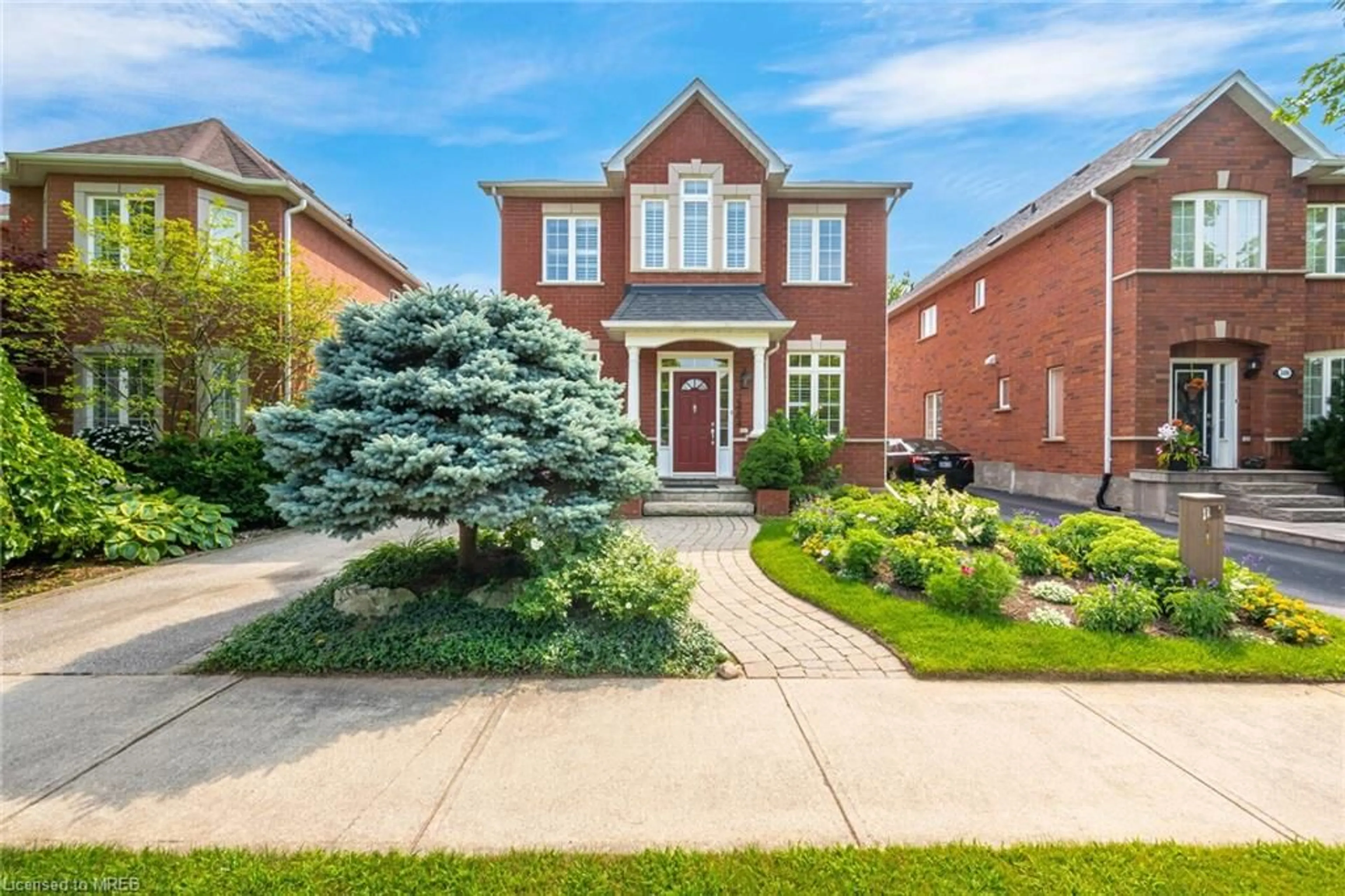 Home with brick exterior material for 2484 Capilano Cres, Oakville Ontario L6H 6L4