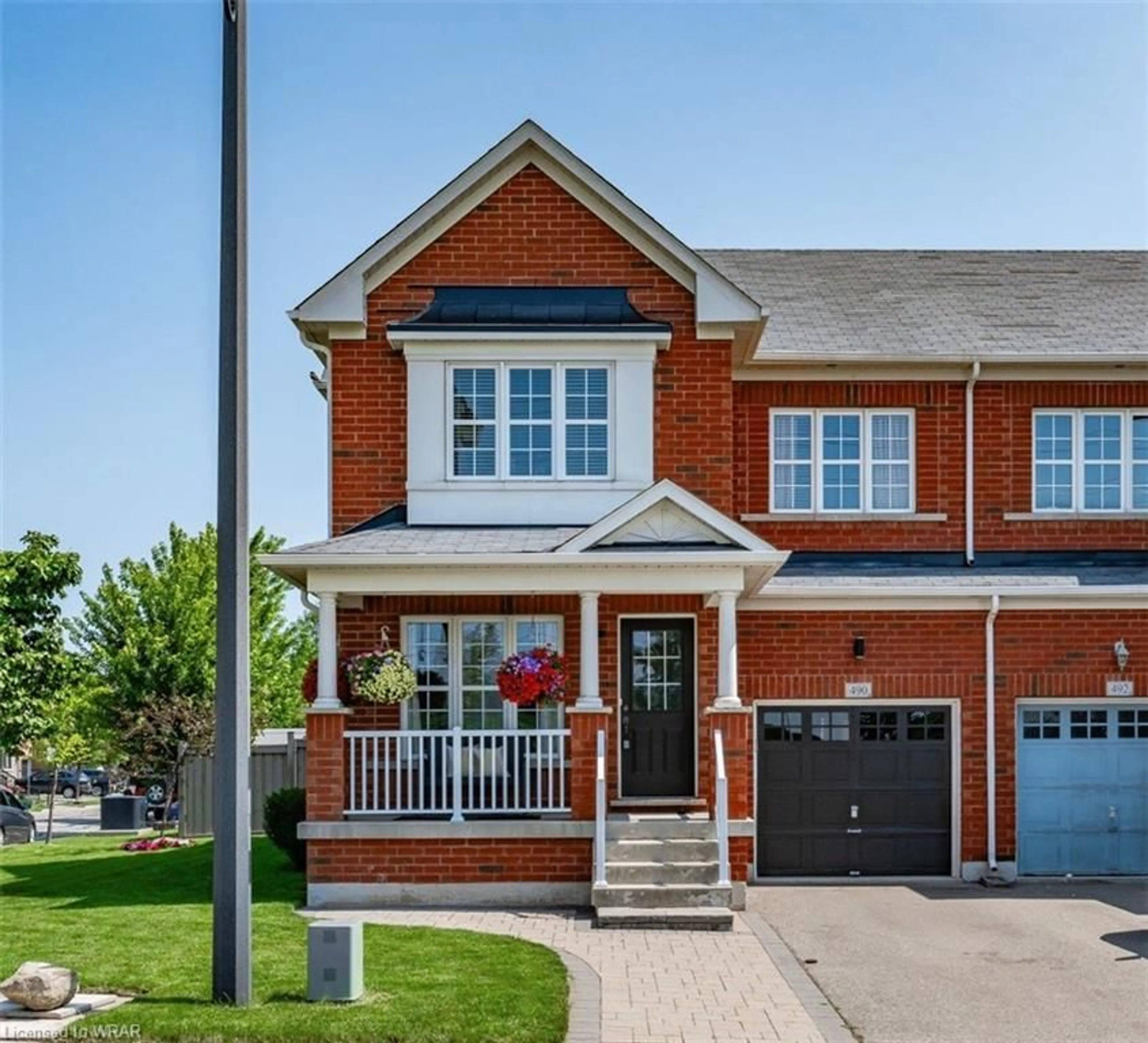 Home with brick exterior material for 490 Vaughan Crt, Milton Ontario L9T 8A6