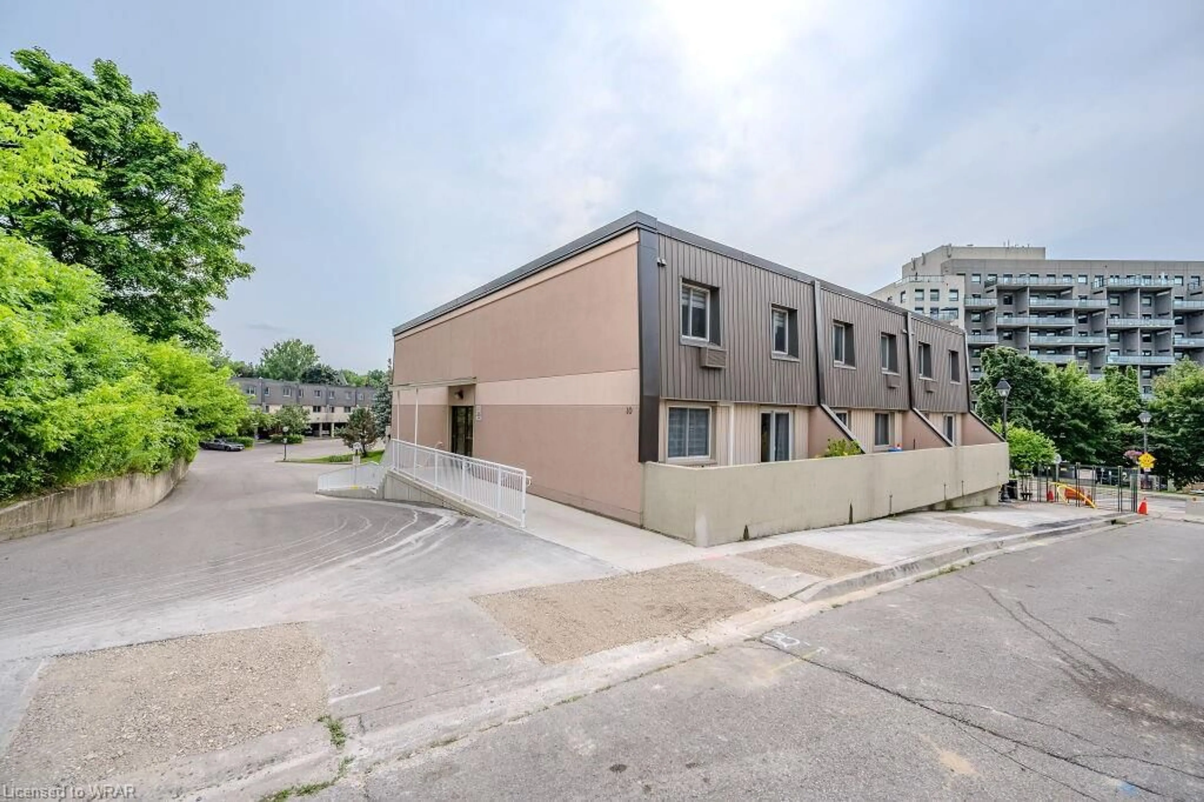 Street view for 10 Cooper St #210, Cambridge Ontario N3C 2N2