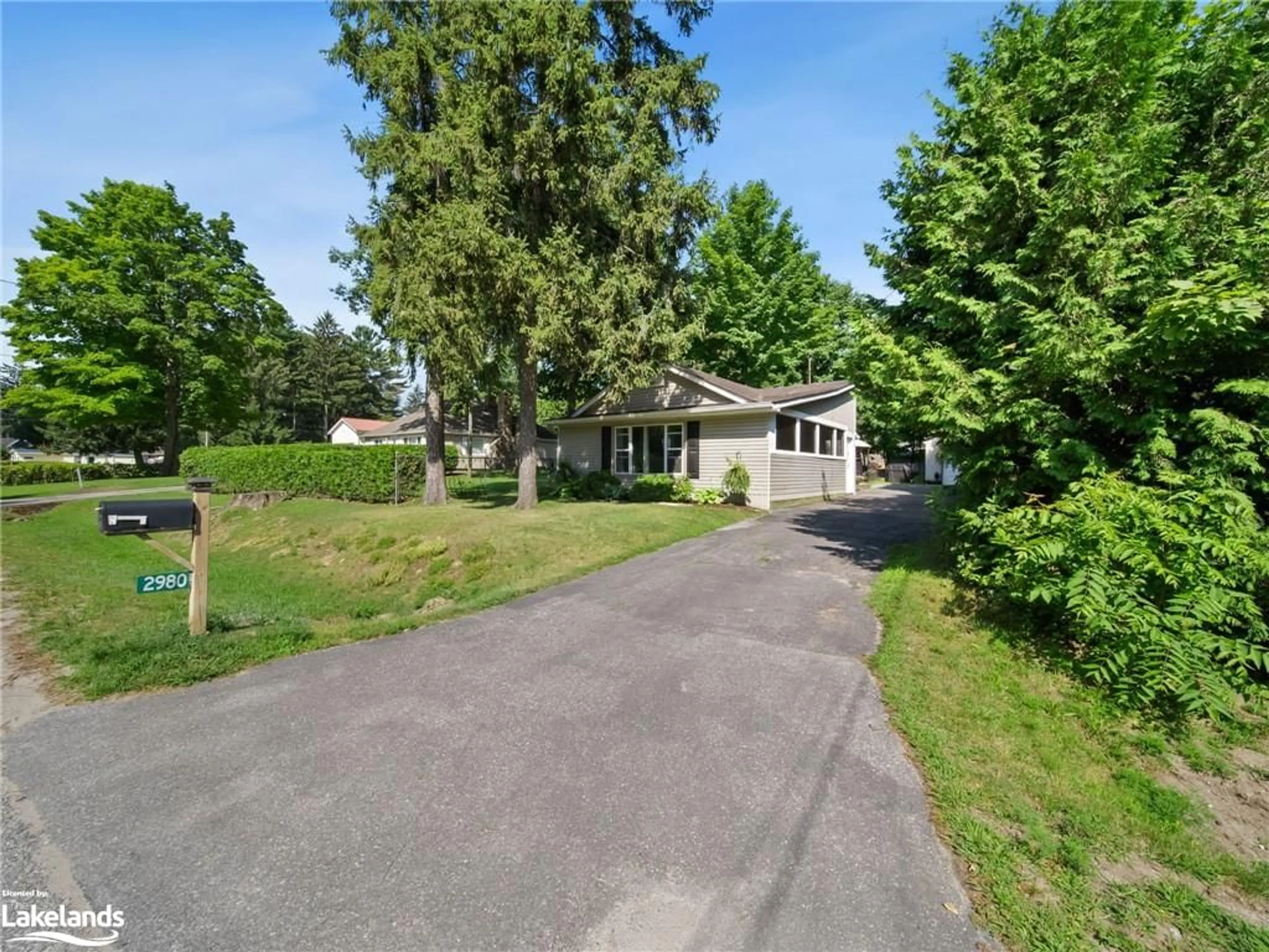 Frontside or backside of a home for 2980 Lakeside Dr, Severn Ontario L3V 0V9