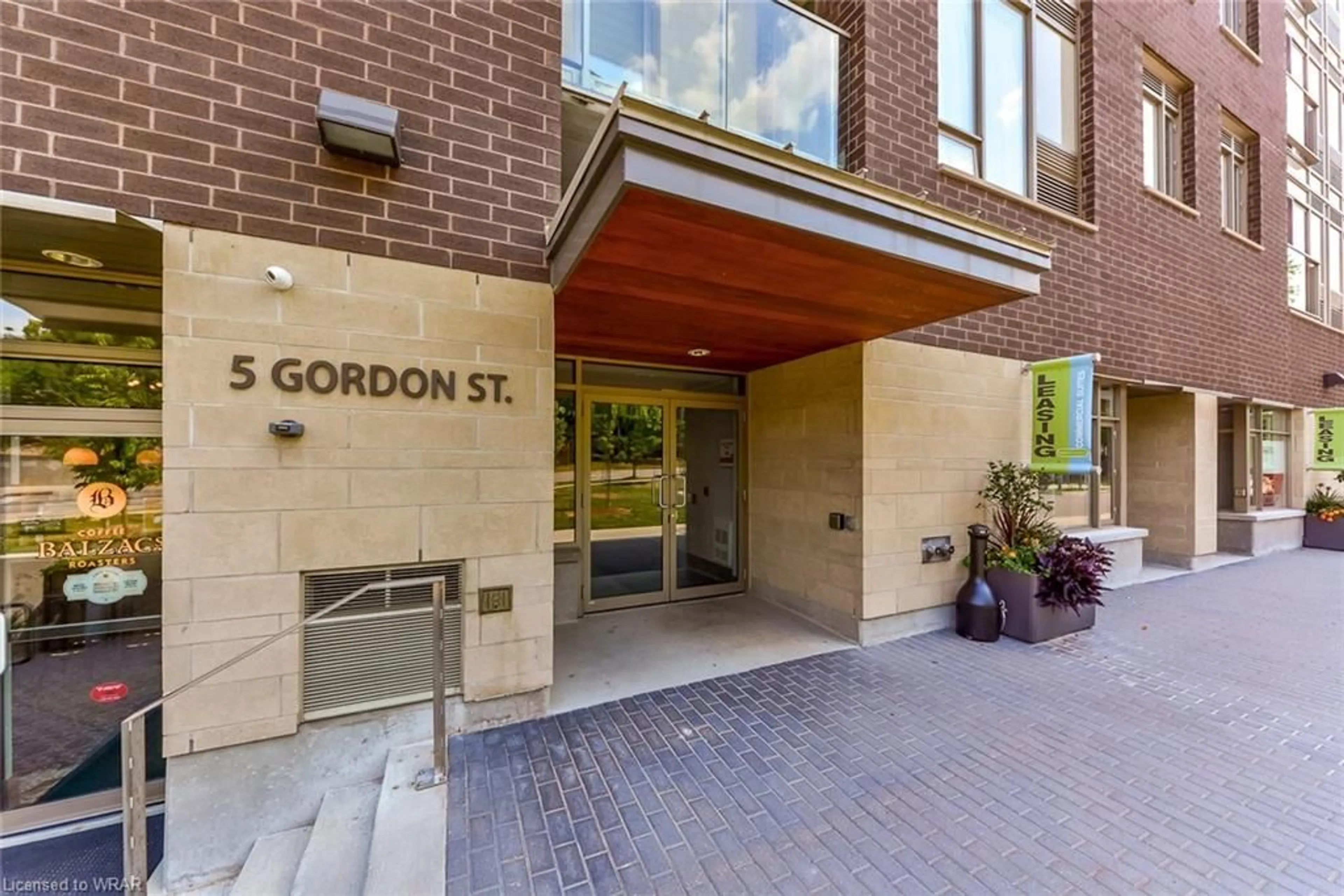 Indoor foyer for 5 Gordon St #200, Guelph Ontario N1H 4G8