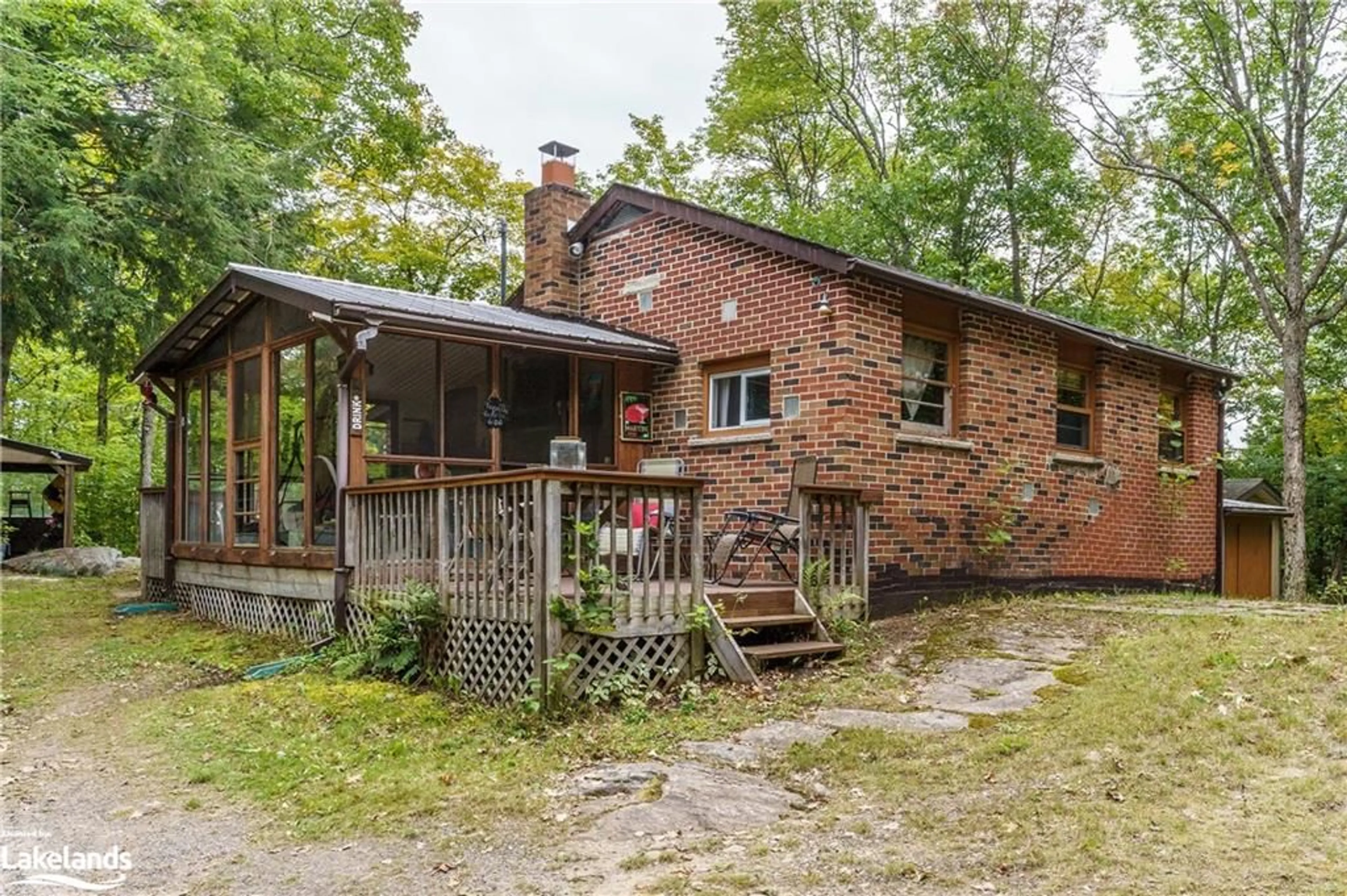 Cottage for 12 Sunset Ridge, Huntsville Ontario P1H 2K2