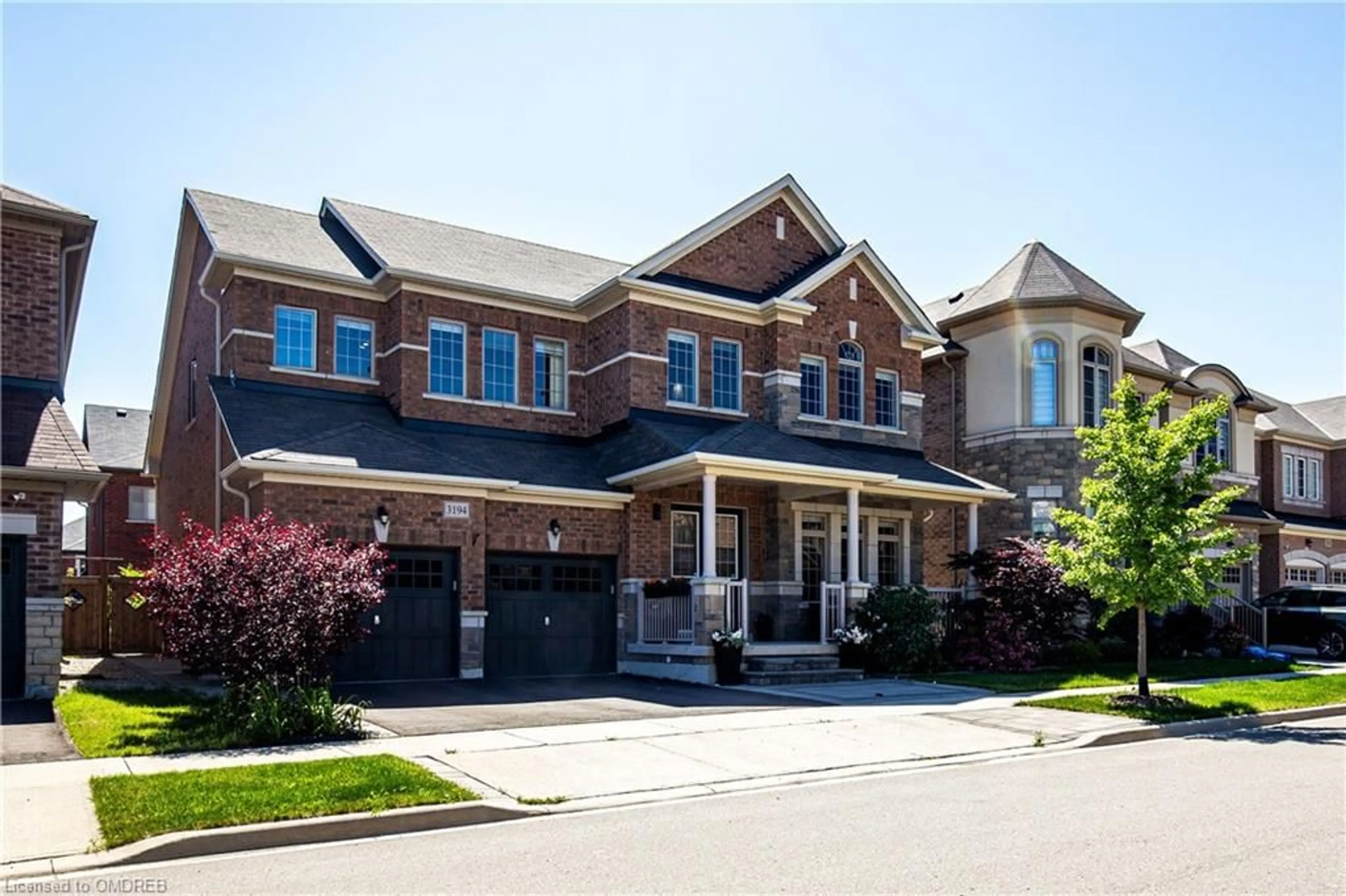 Home with brick exterior material for 3194 Buttonbush Trail, Oakville Ontario L6H 7H5