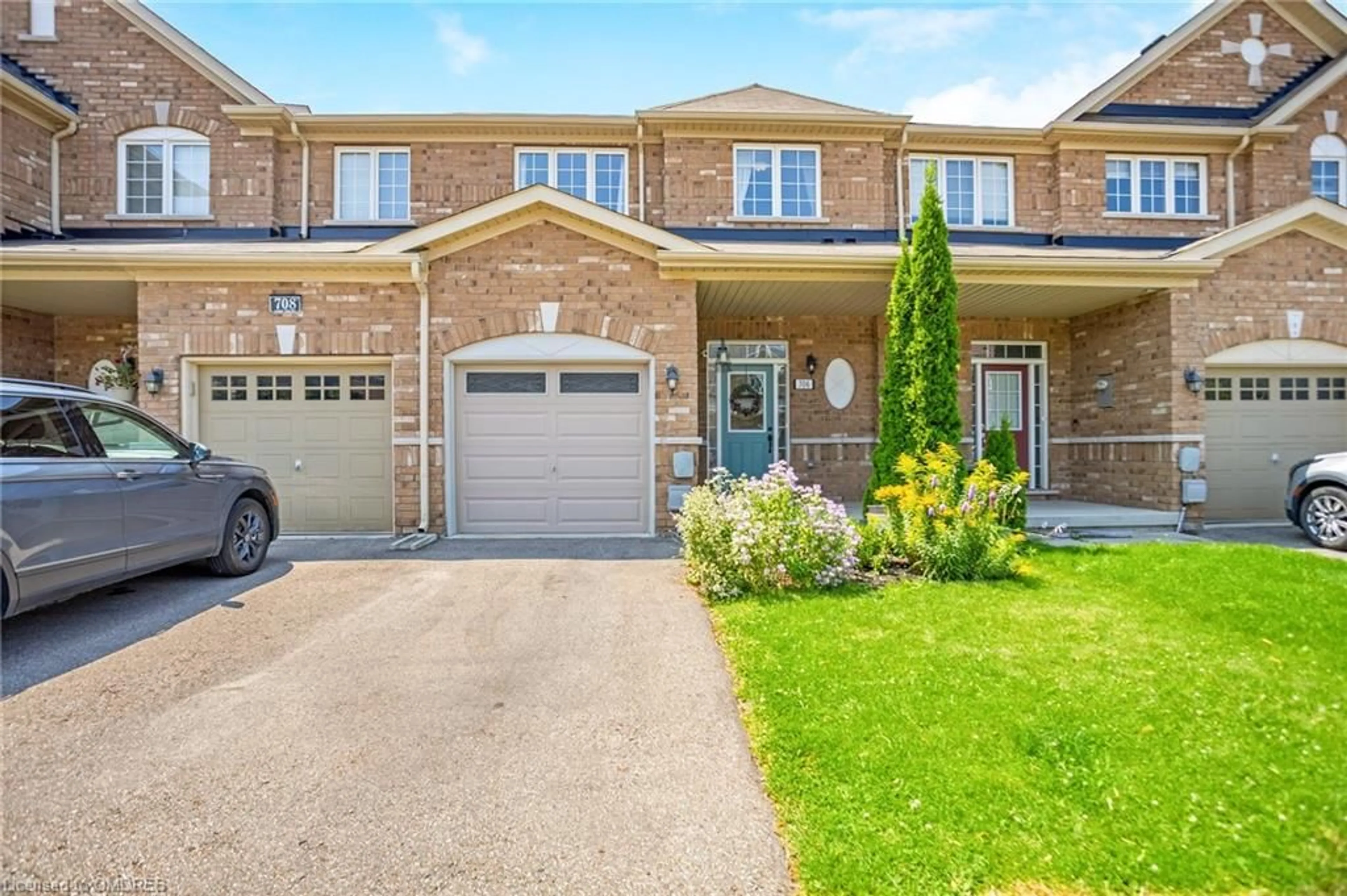 A pic from exterior of the house or condo for 706 Agnew Cres, Milton Ontario L9T 8M6