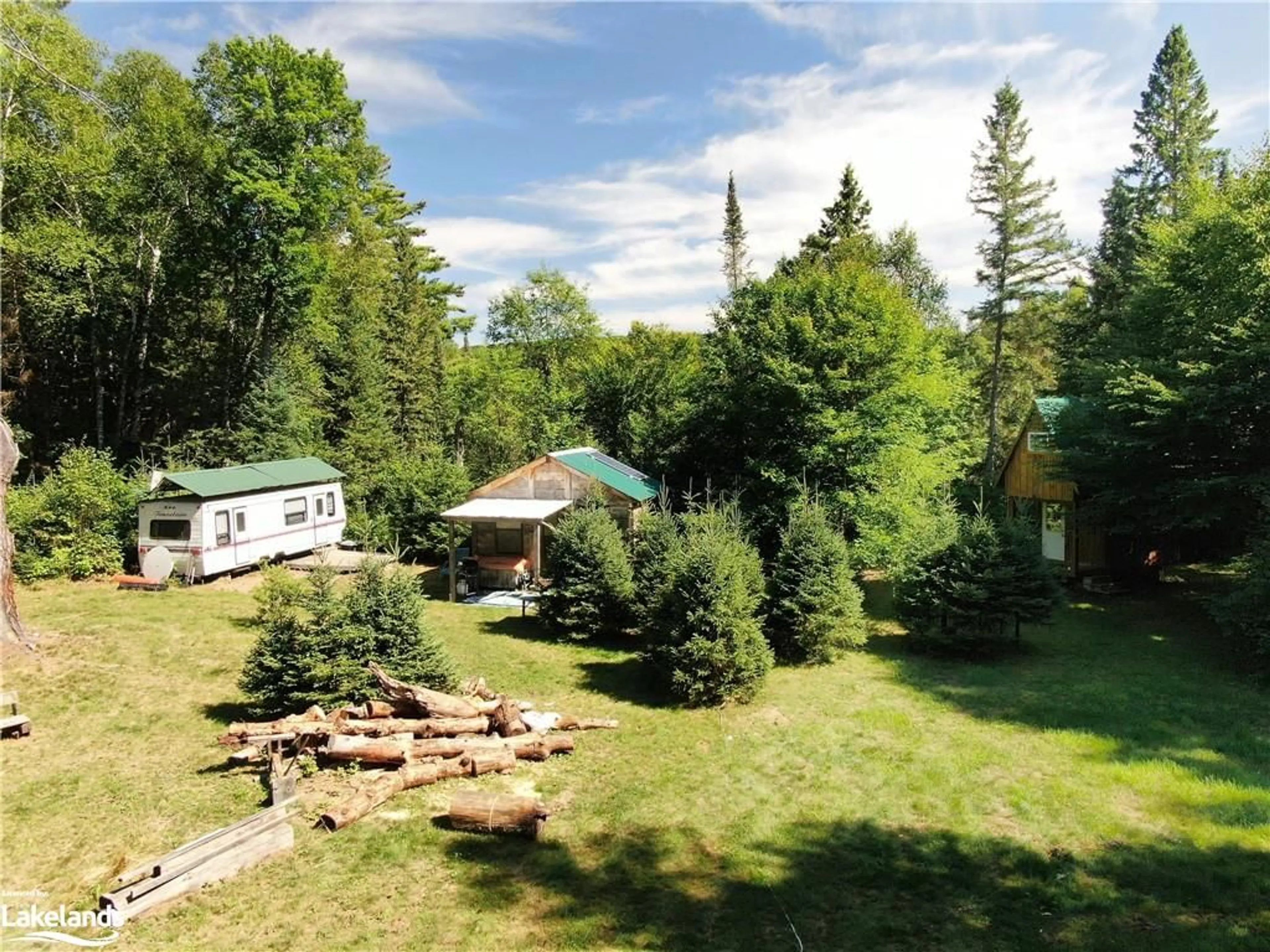 Patio, cottage for 1448 Binscarth Trail, Haliburton Ontario K0M 1S0