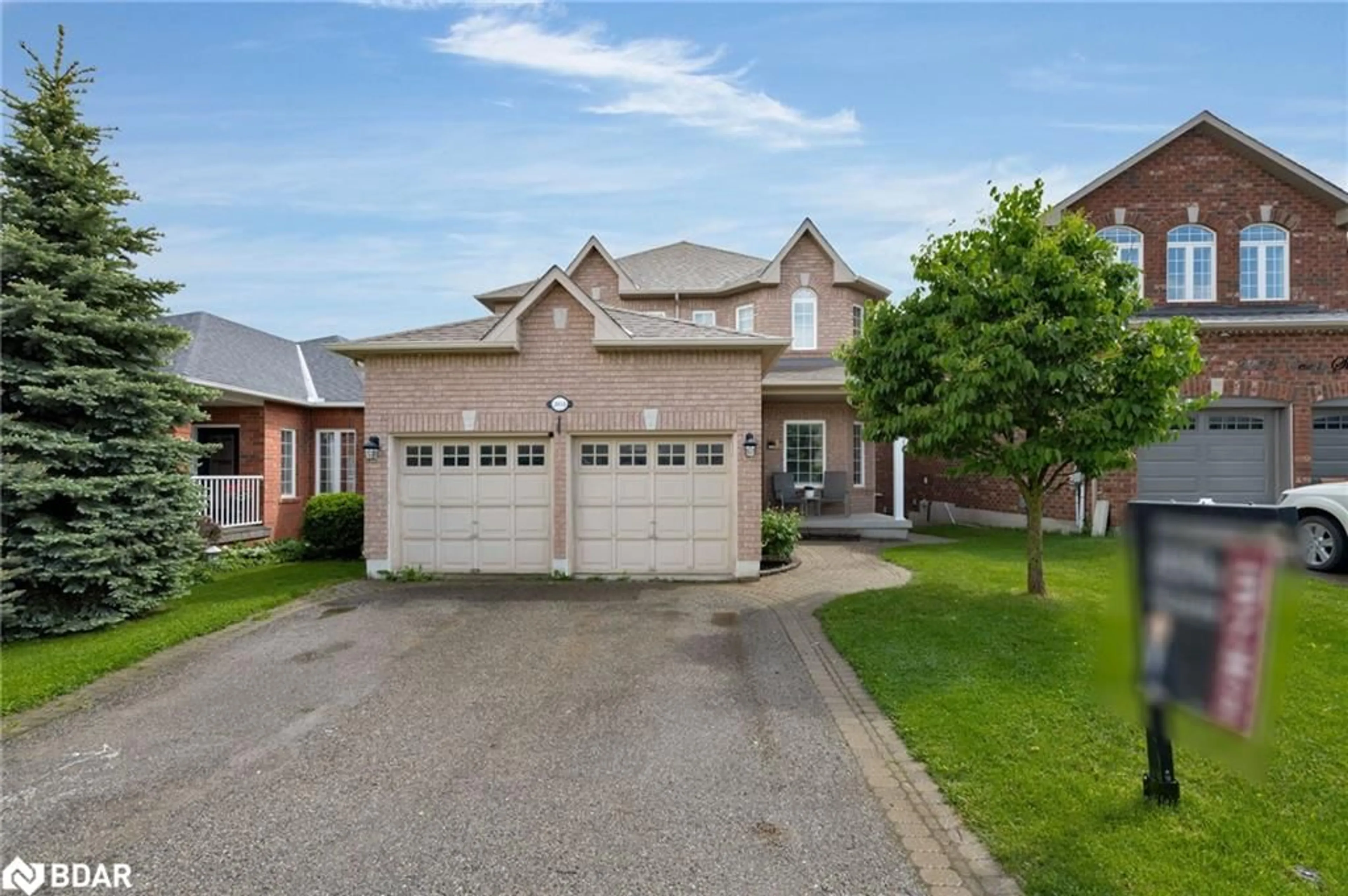 Frontside or backside of a home for 2034 Celeste St, Innisfil Ontario L9S 4Z5